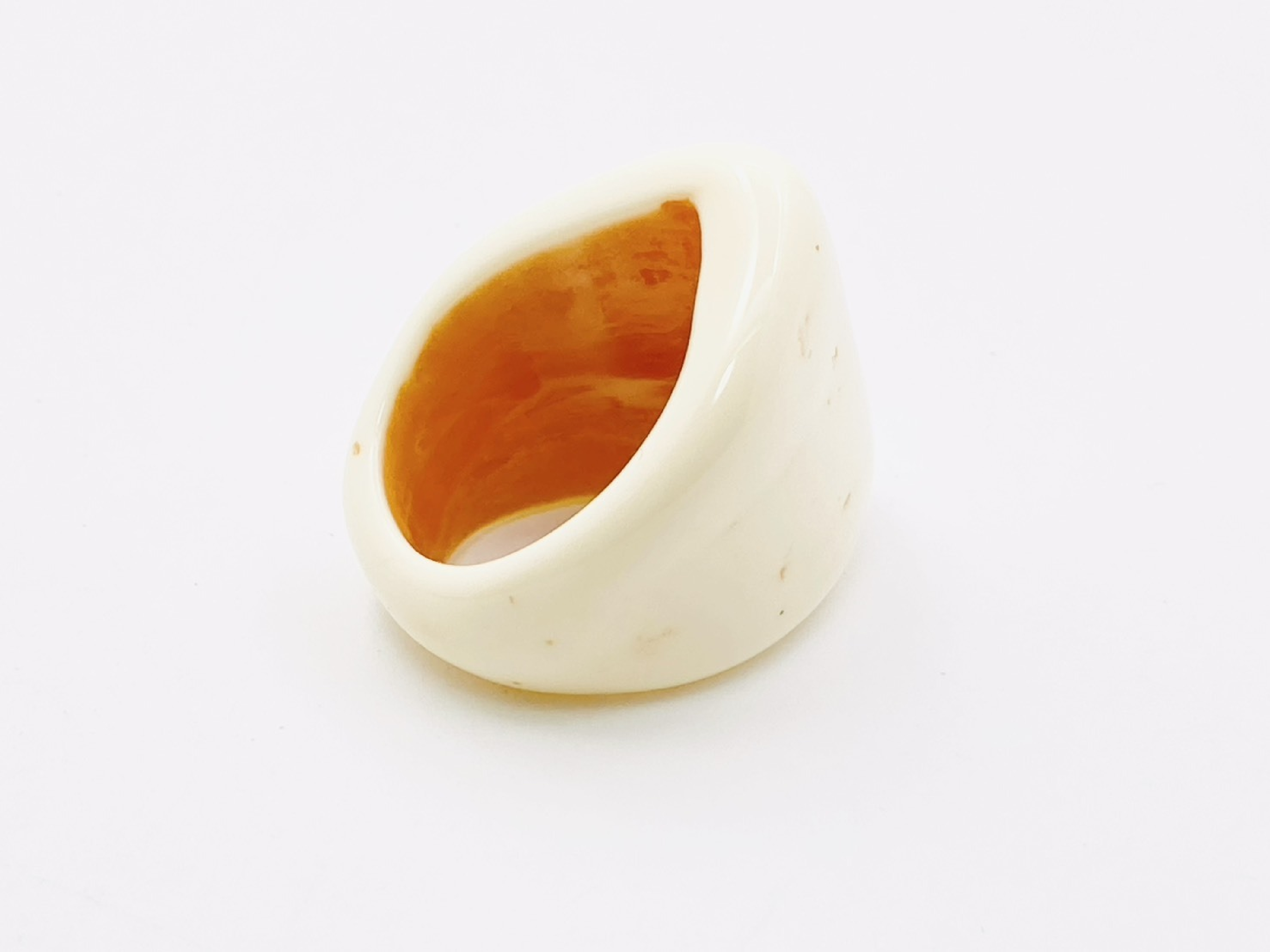 Cocomark Ring 01P Plastic Resin Ivory Ring — view 2