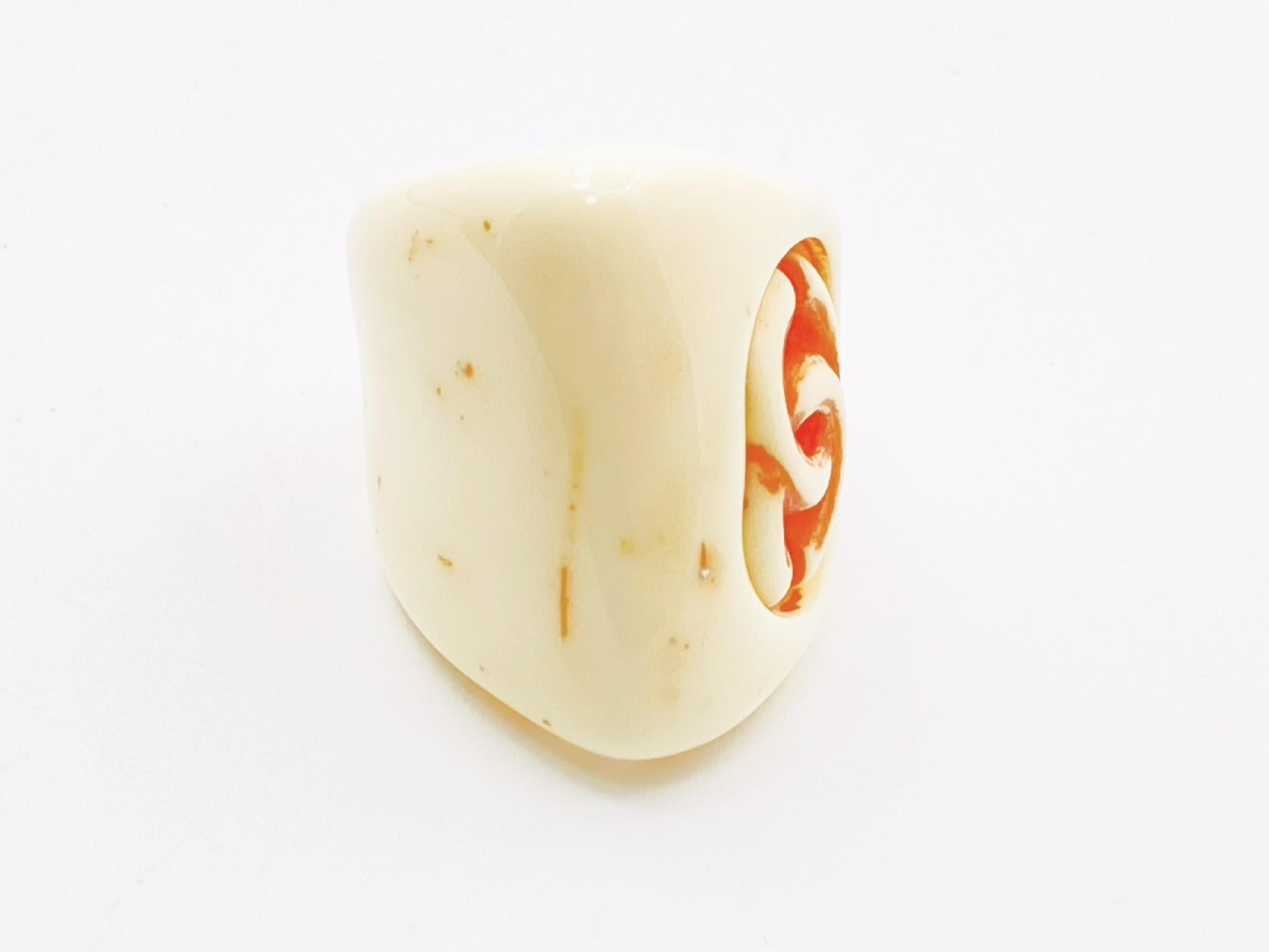 Cocomark Ring 01P Plastic Resin Ivory Ring — view 3