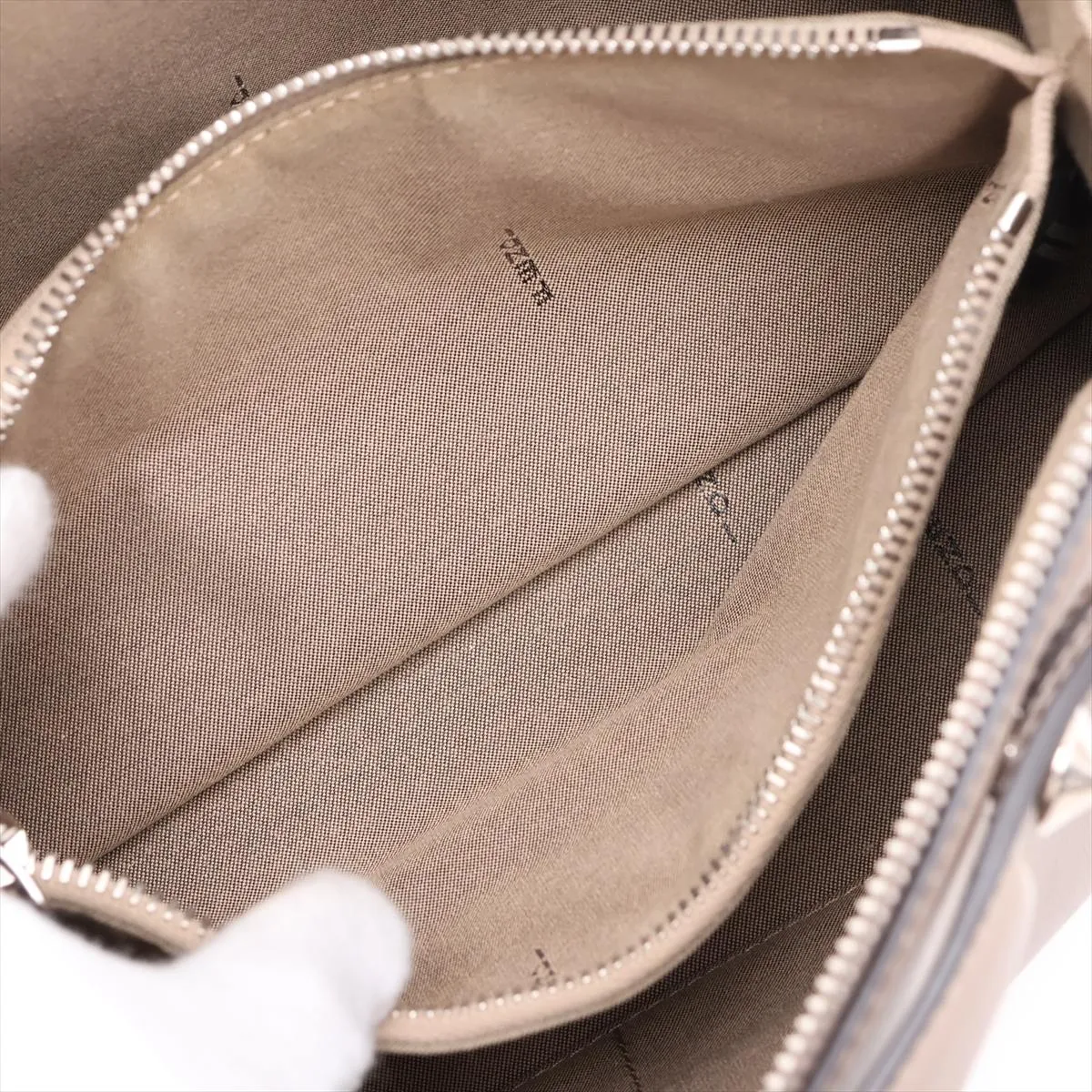 By The Way Medium Leather 2-Way Handbag, Beige, 8BL124 — view 10