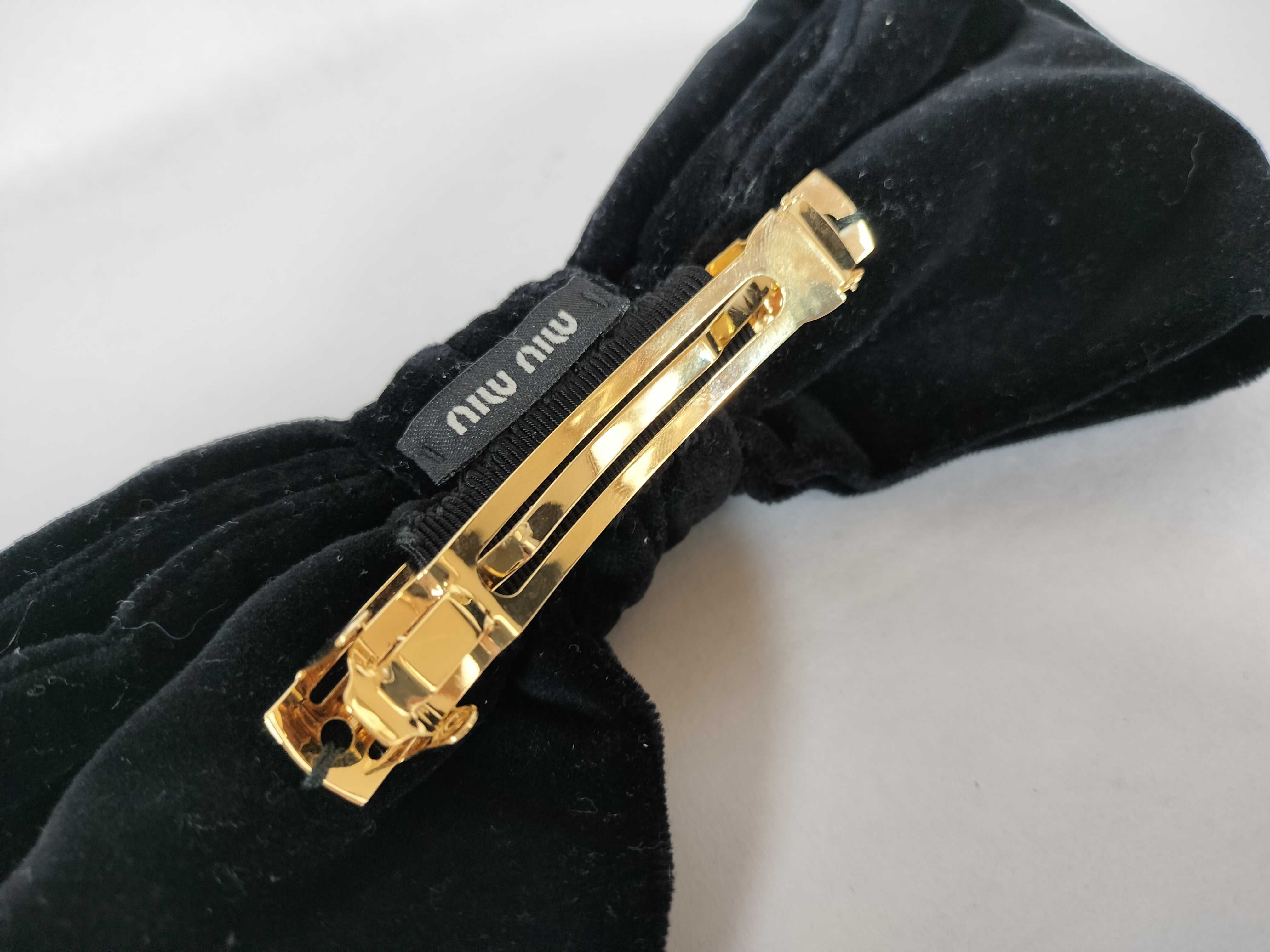 Barrette Ribbon Velvet Black Hair Accessory — view 6