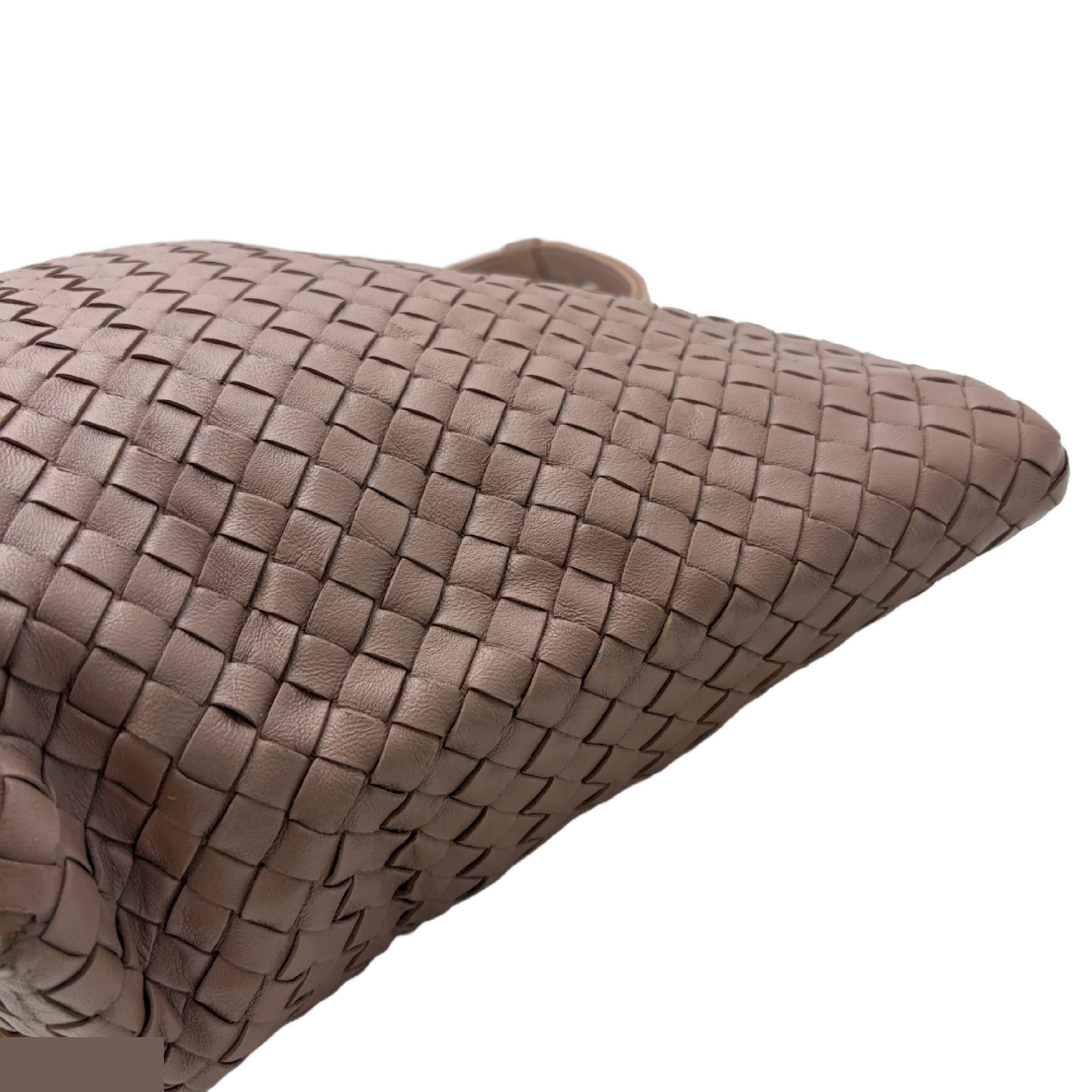 Intrecciato (bag) / Handbag — view 7