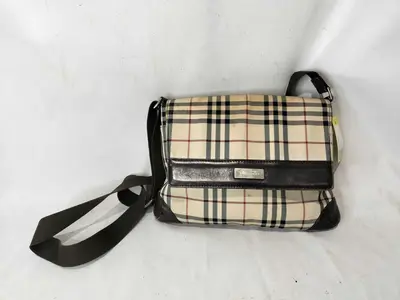 Nova Check Shoulder Bag