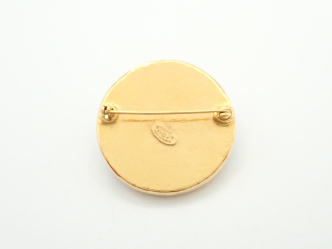 Coco Mark Pearl Brooch — view 2