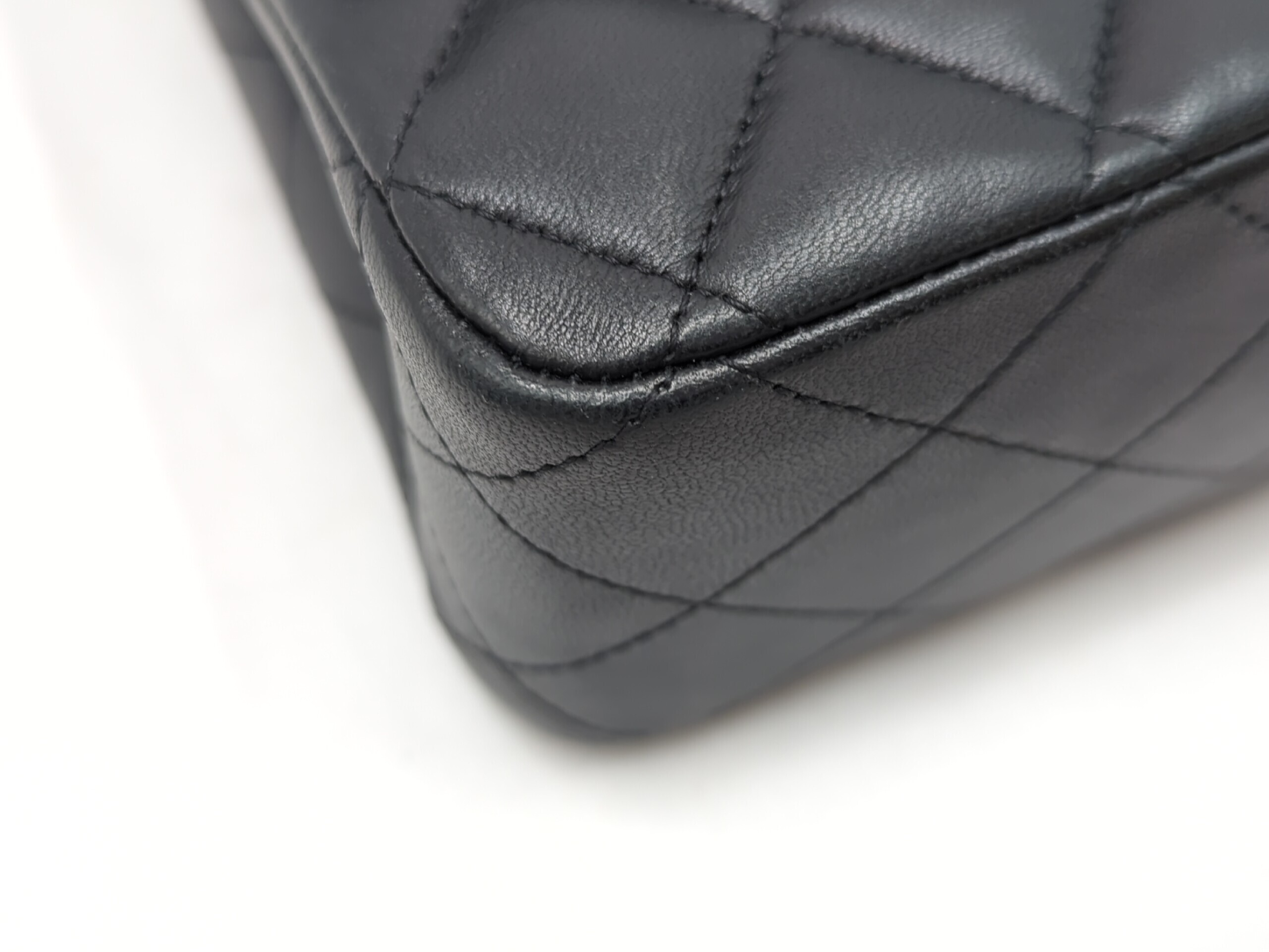 Lambskin Matelassé Double Flap 25 Black Silver Hardware Serial Number 21-series Shoulder Bag — view 3