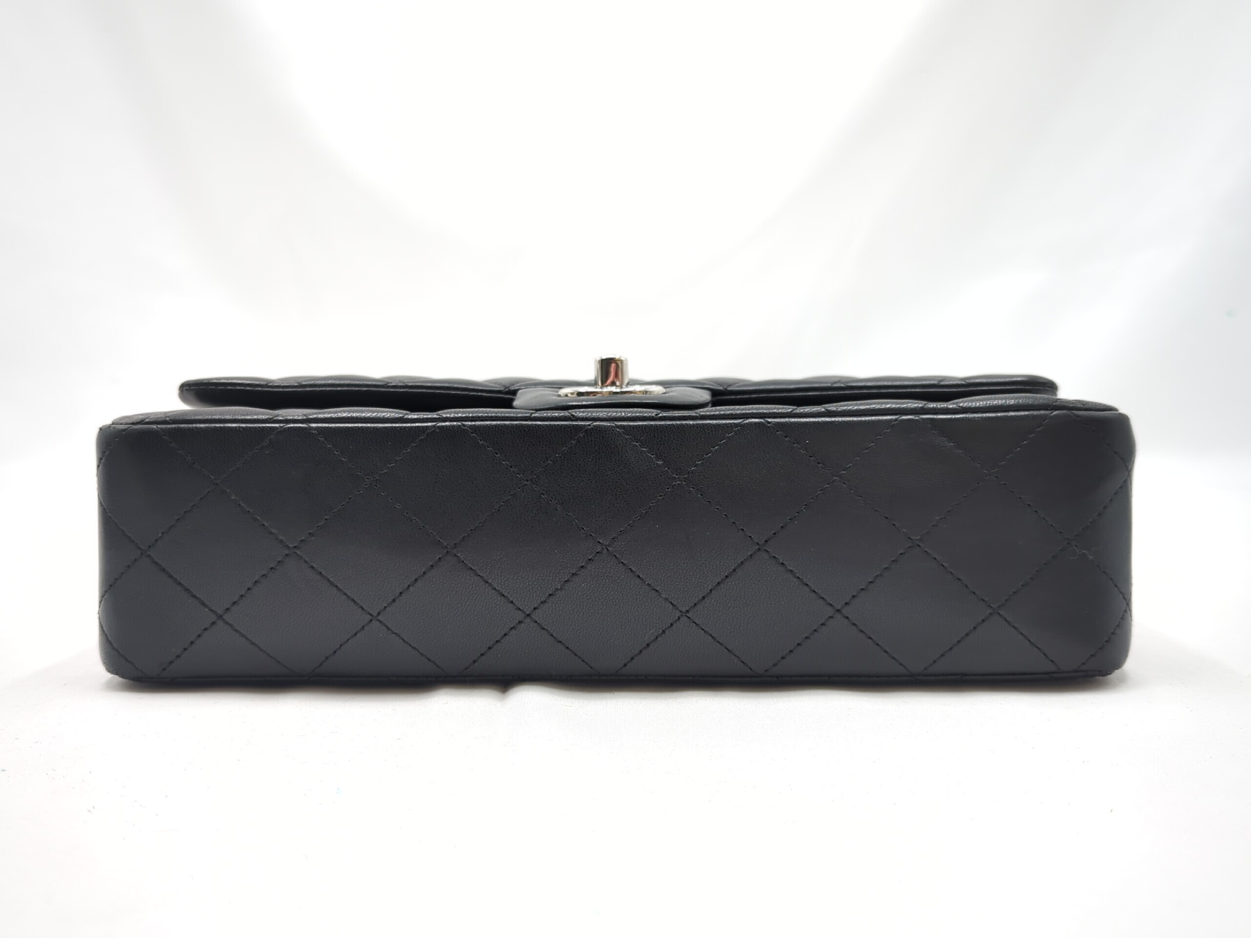 Lambskin Matelassé Double Flap 25 Black Silver Hardware Serial Number 21-series Shoulder Bag — view 5