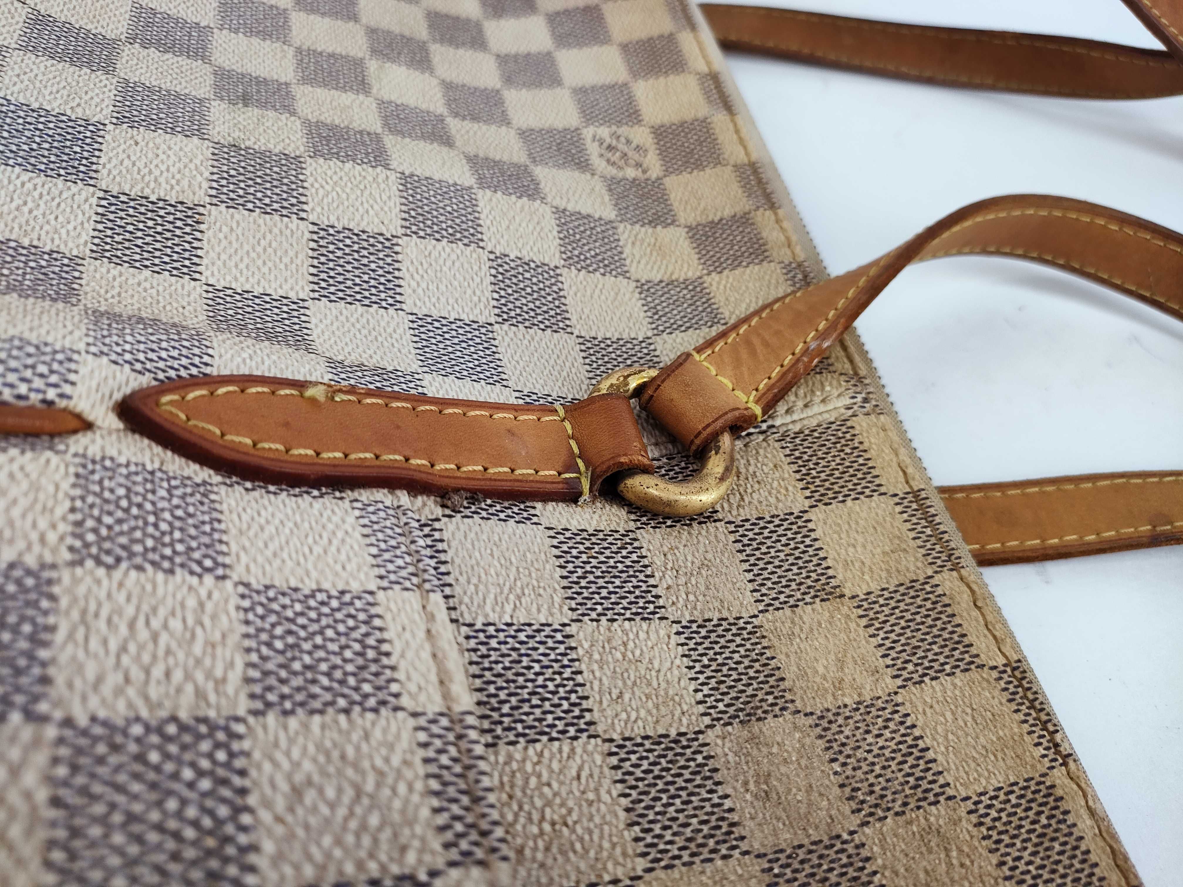 Damier Azur PH - Damier Azur White Totally PM Canvas Tote Bag — view 5