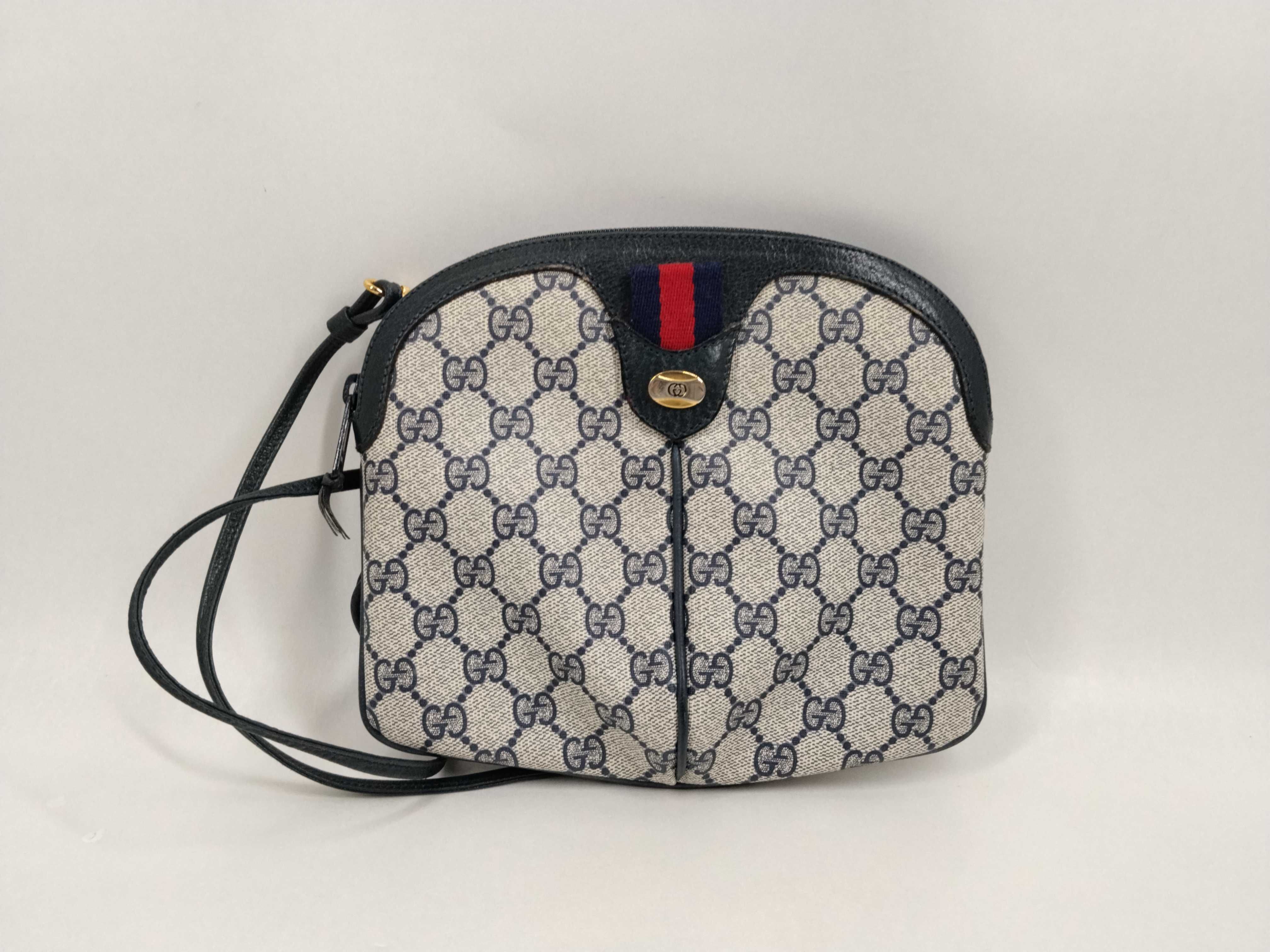 Old GG Supreme 904 02 047 Shoulder Bag