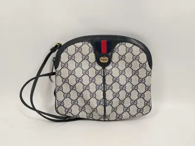 Old GG Supreme 904 02 047 Shoulder Bag