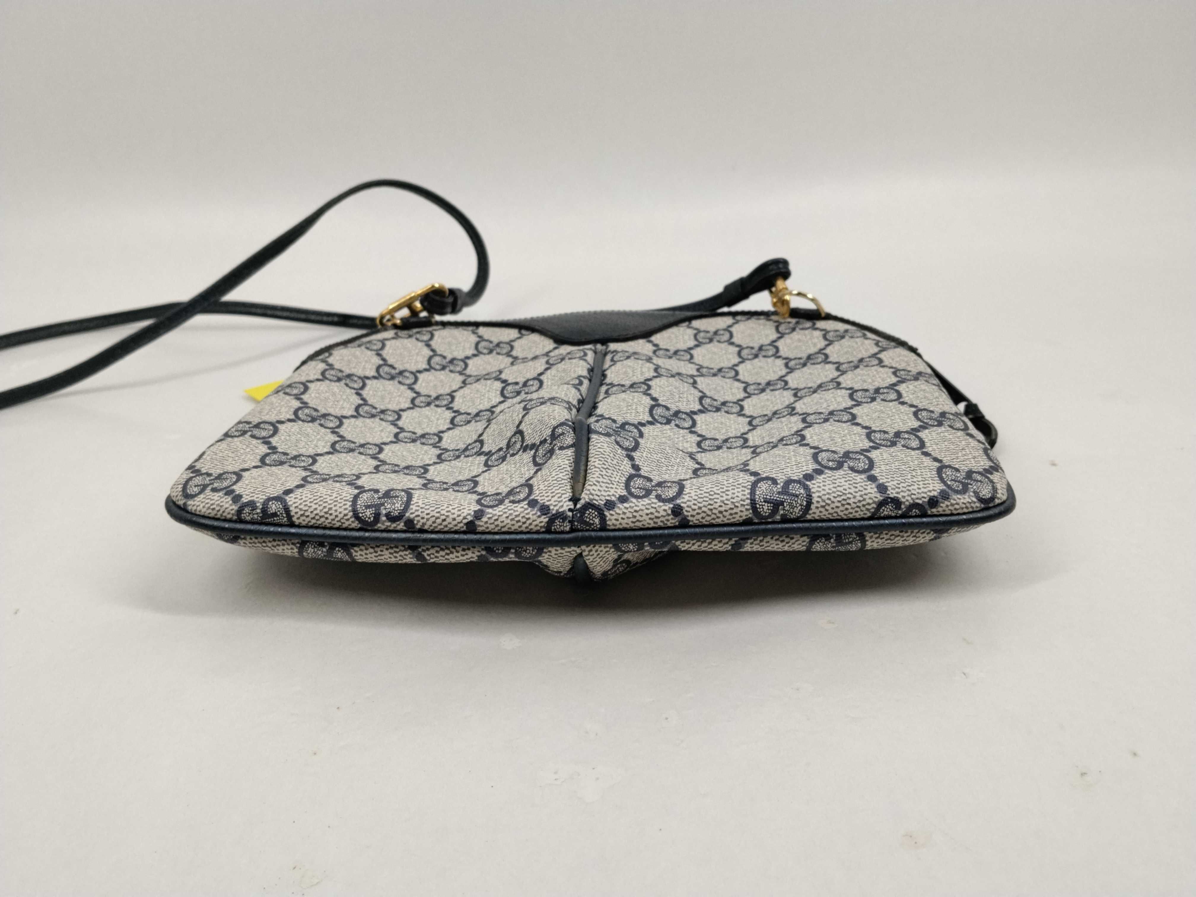 Old GG Supreme 904 02 047 Shoulder Bag — view 3