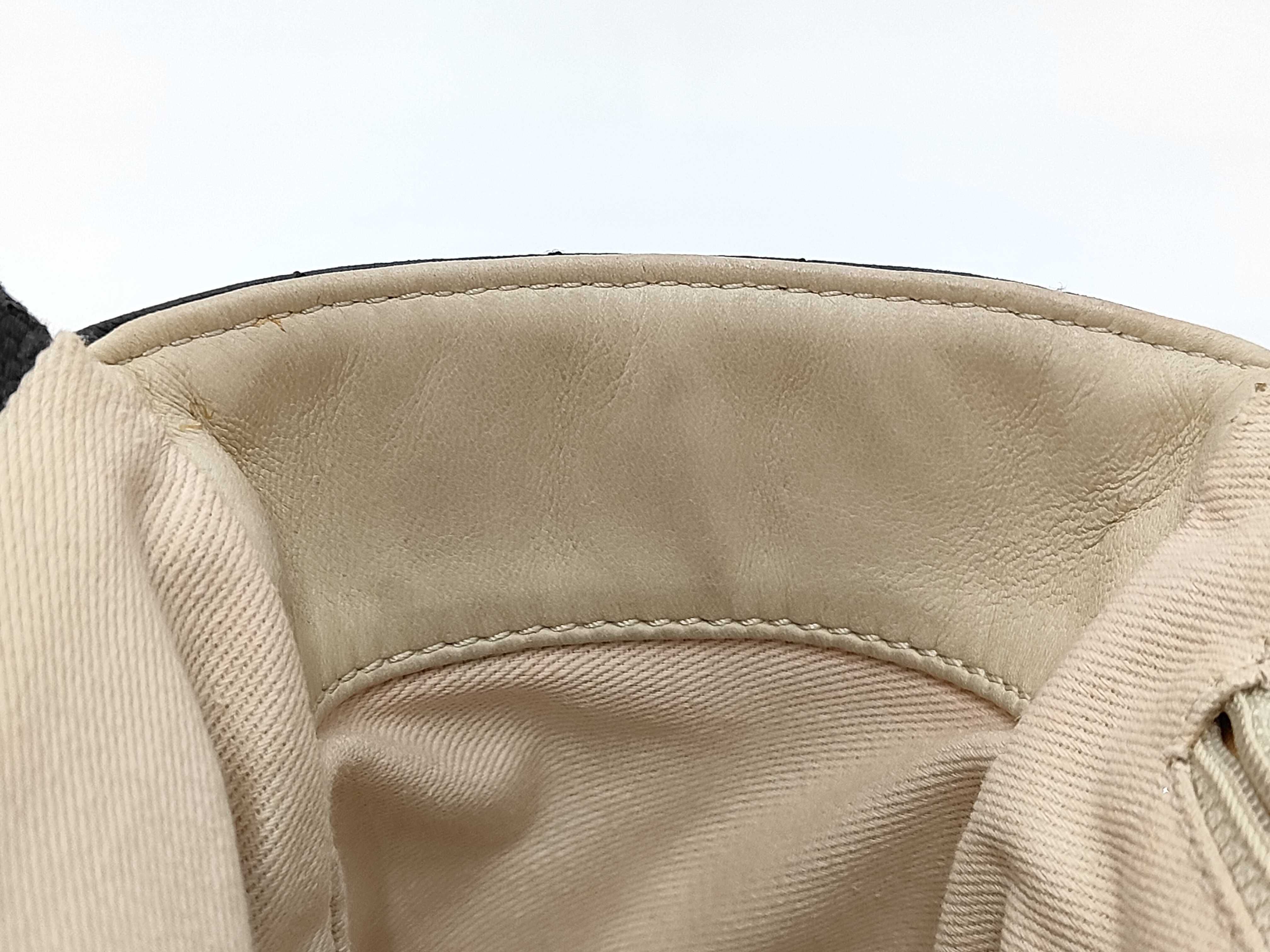 Chocolate Bar Canvas Black Chain Shoulder Bag (with Authenticity Card and Seal) — view 8