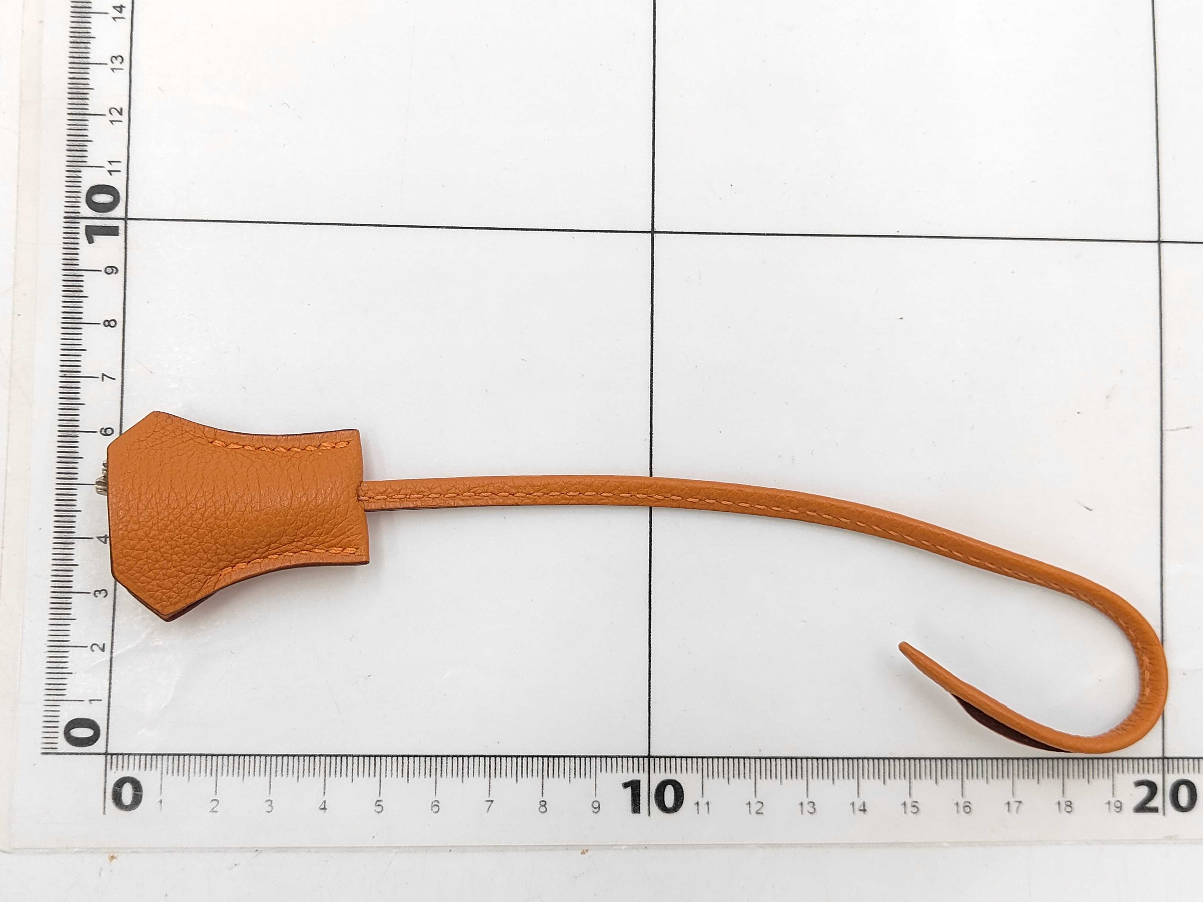 Clochette/Cadena and other accessories — view 4