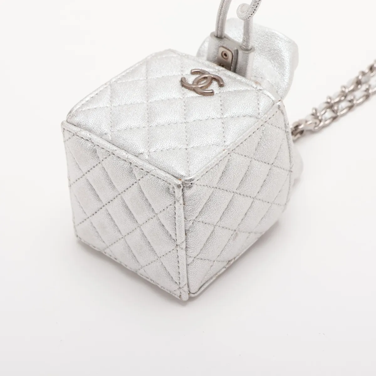 Matelassé Lambskin Chain Shoulder Bag, Mini Cube, Drawstring, Silver, Silver Hardware, 31747192, Serial Number 31-series, Year's Gift — view 3