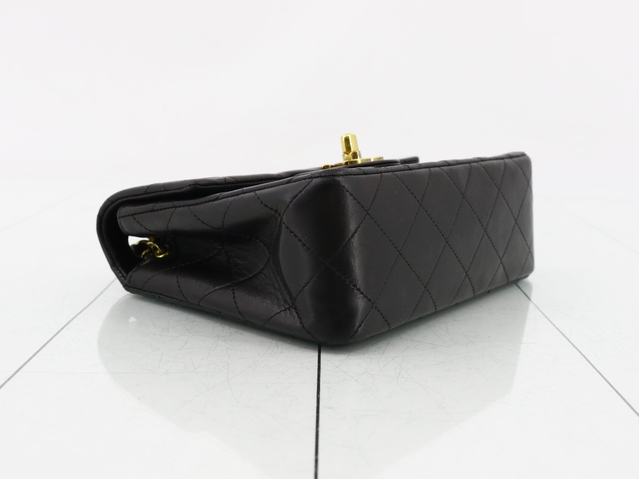 Matelassé 17 Classic Chain Shoulder Bag, Lambskin, Black, Series 2, with original seal. — view 5