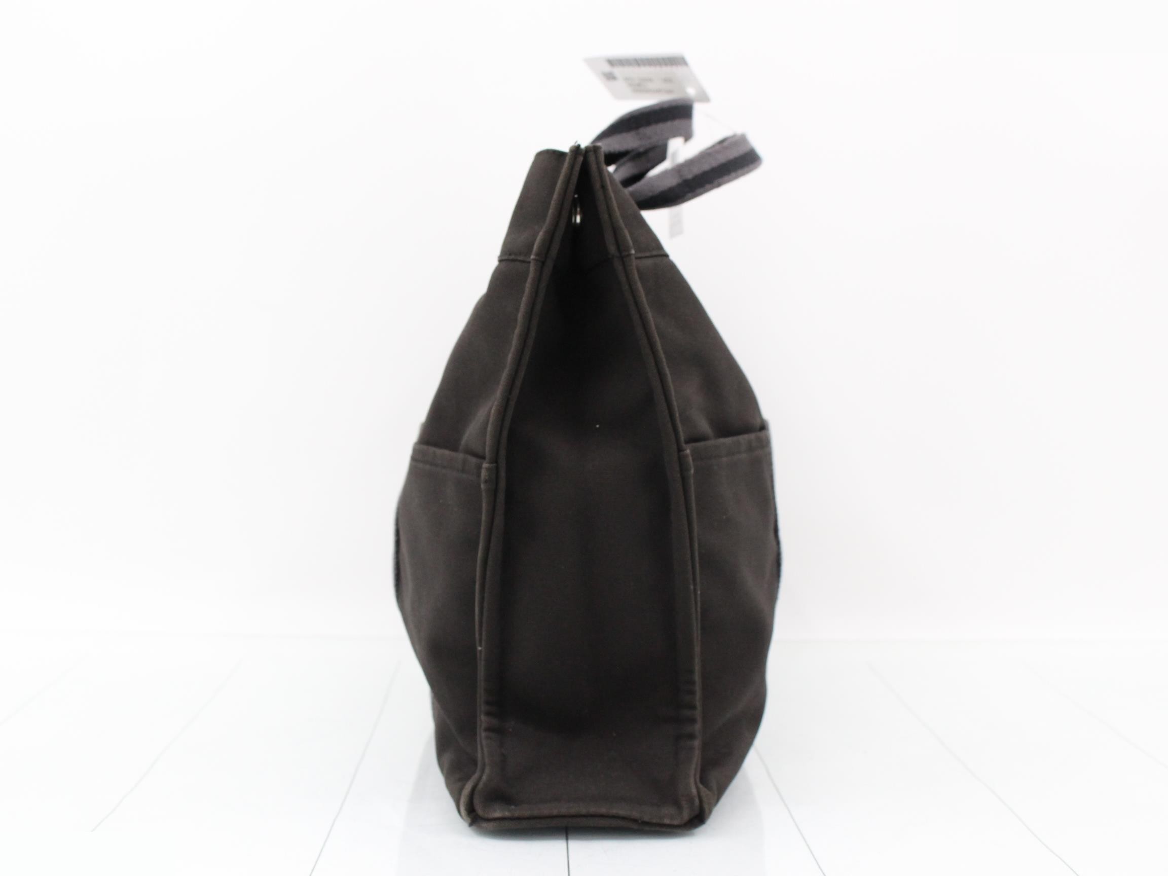 handbag — view 3