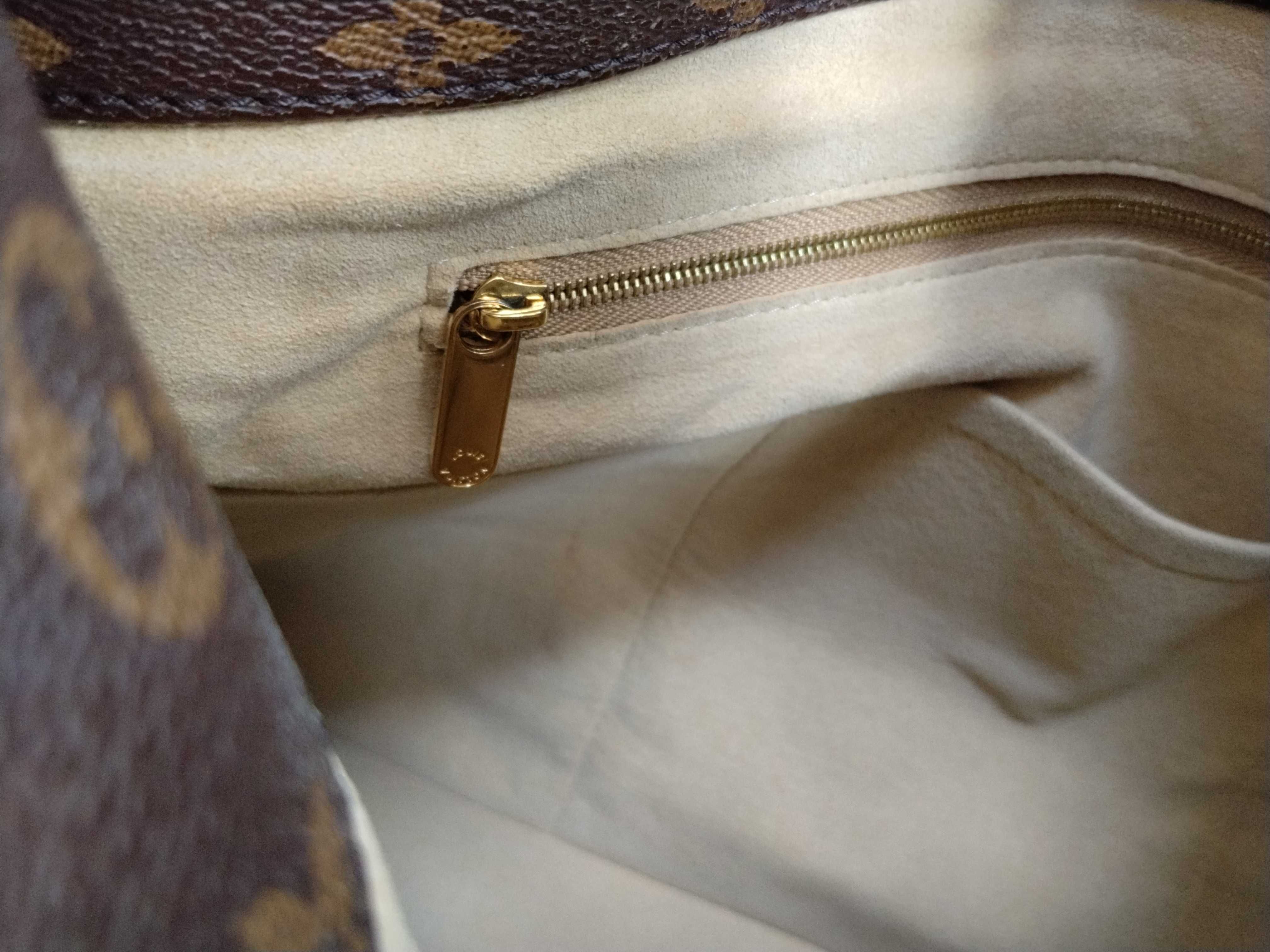 Monogram Bag Artsy MM M40249 Tote Bag — view 11