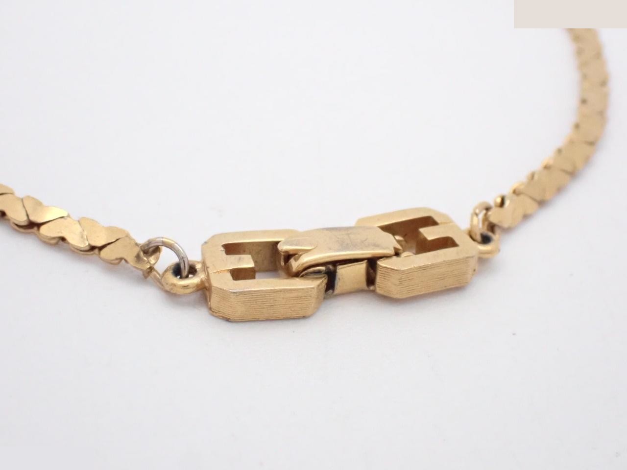 Other items in the line: Precious metal bracelets and bangles (metal), wrist circumference approximately 19.5 cm. — view 3