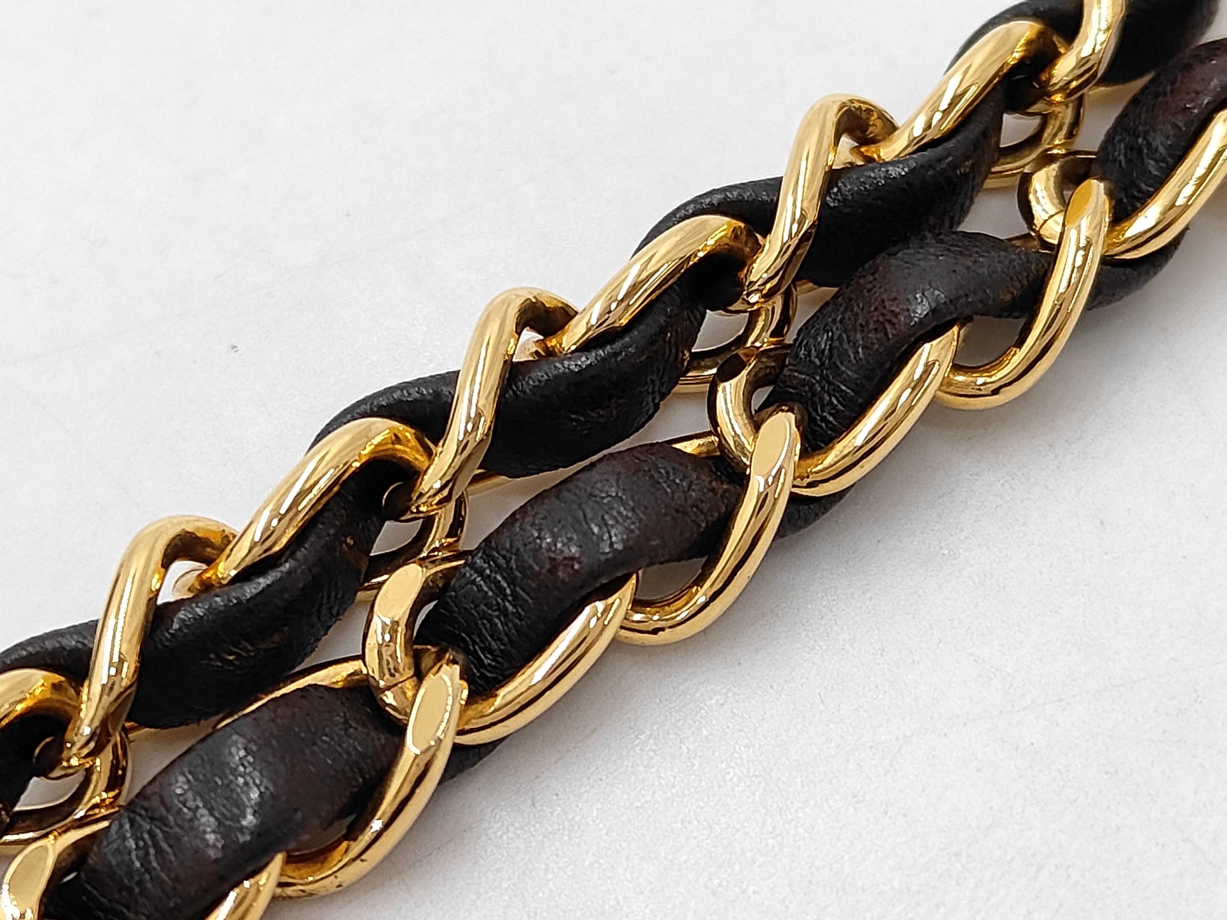 Matelassé Vintage Chain Shoulder Bag — view 4