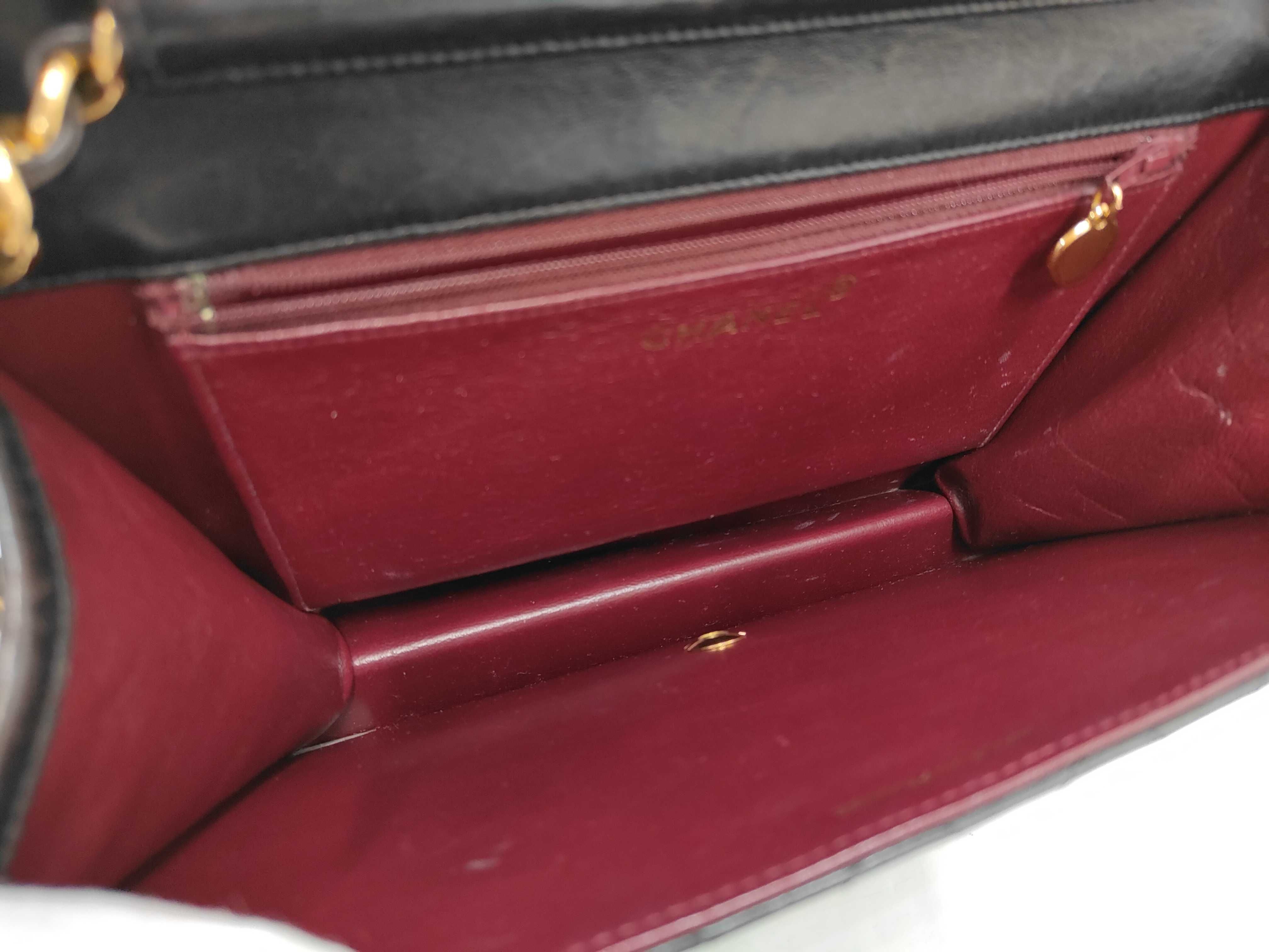 Matelassé Vintage Chain Shoulder Bag — view 9