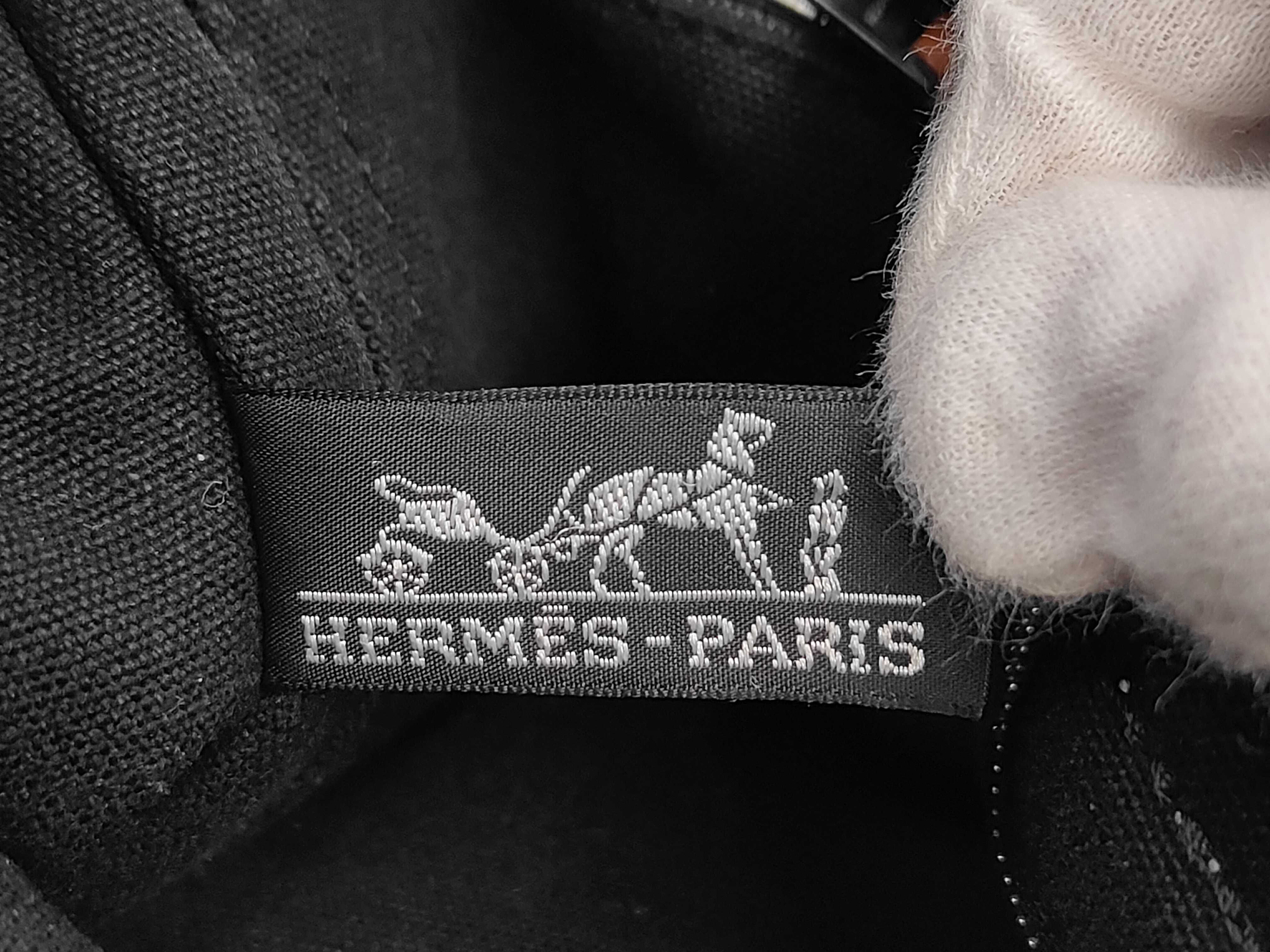 Deauville PM Black Tote Bag — view 9