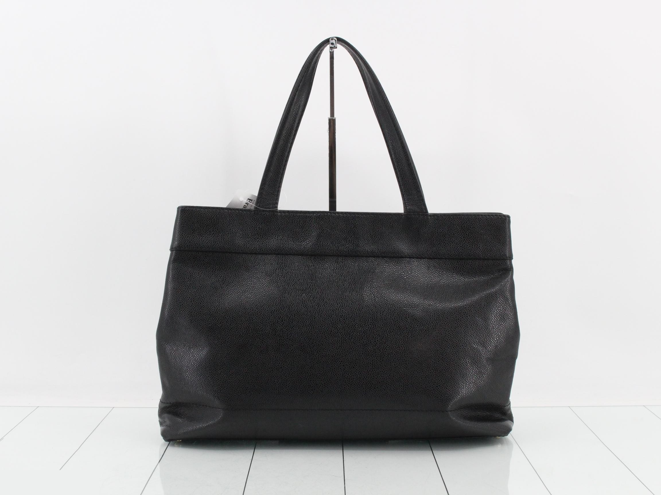 Caviar leather Matelassé large Coco chain tote bag, black, gold hardware, serial number 7. — view 2