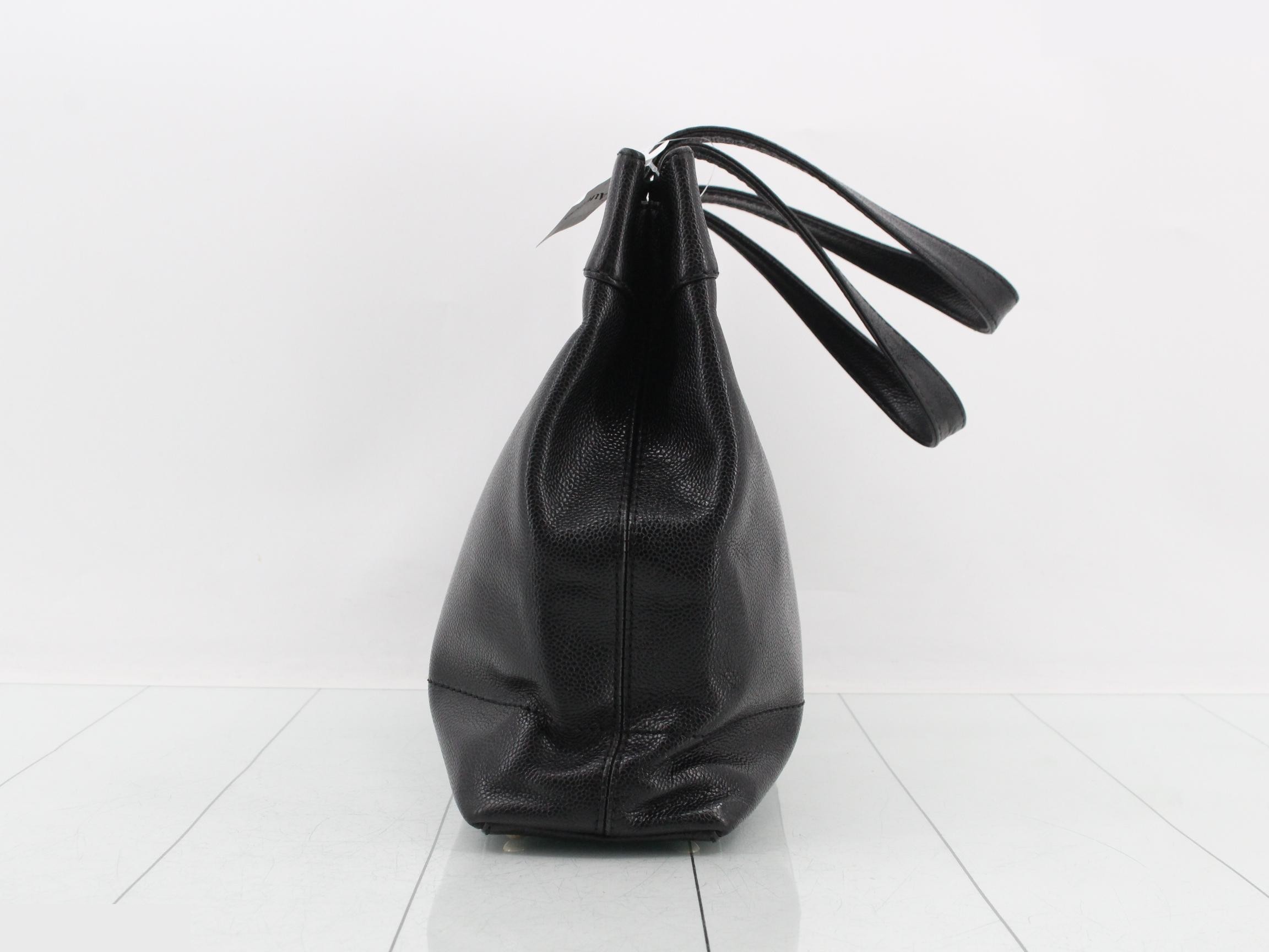 Caviar leather Matelassé large Coco chain tote bag, black, gold hardware, serial number 7. — view 3