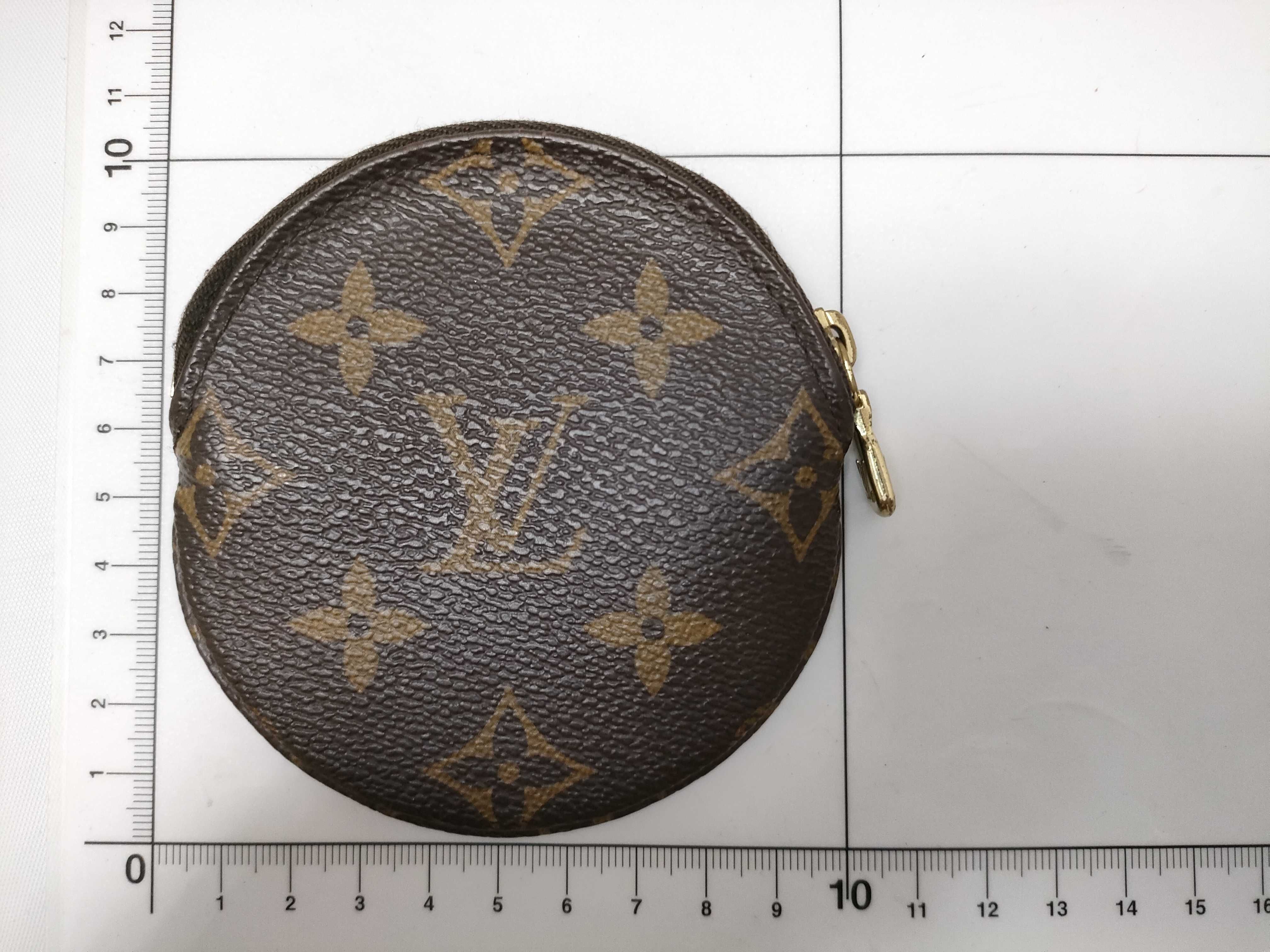 Monogram Portemonnaie Long Christmas Limited Edition M62088 Coin Case — view 2