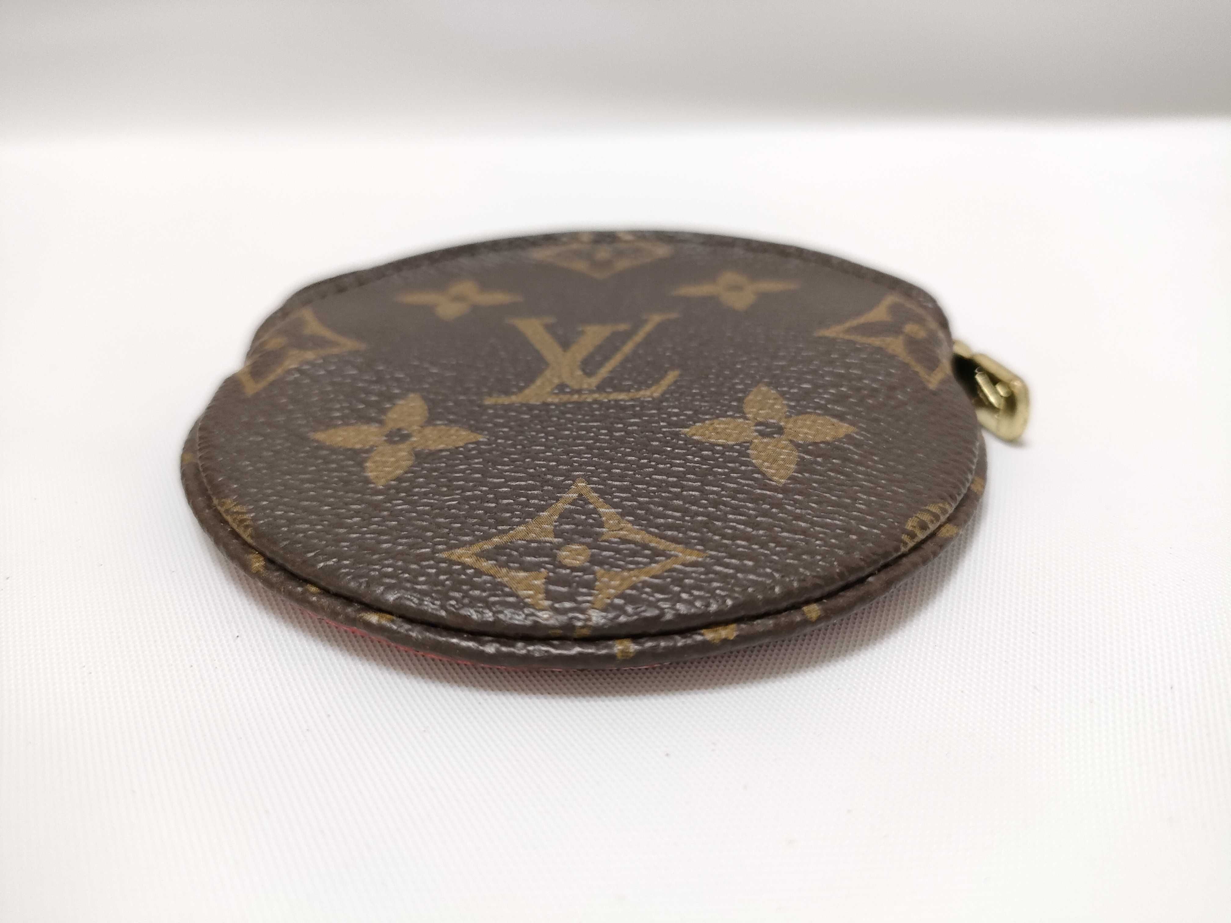 Monogram Portemonnaie Long Christmas Limited Edition M62088 Coin Case — view 4