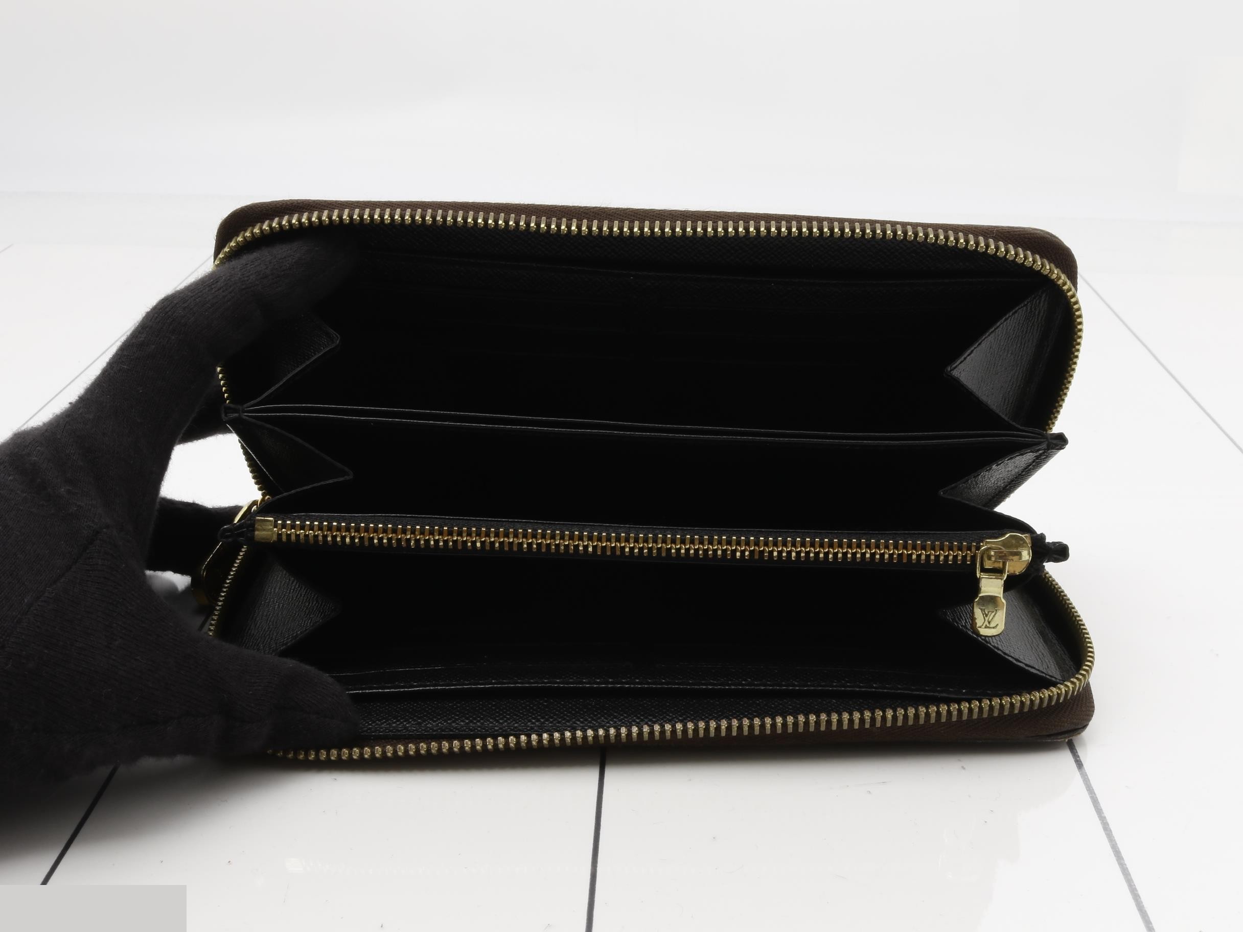 Zippy Wallet My LV World Tour — view 4