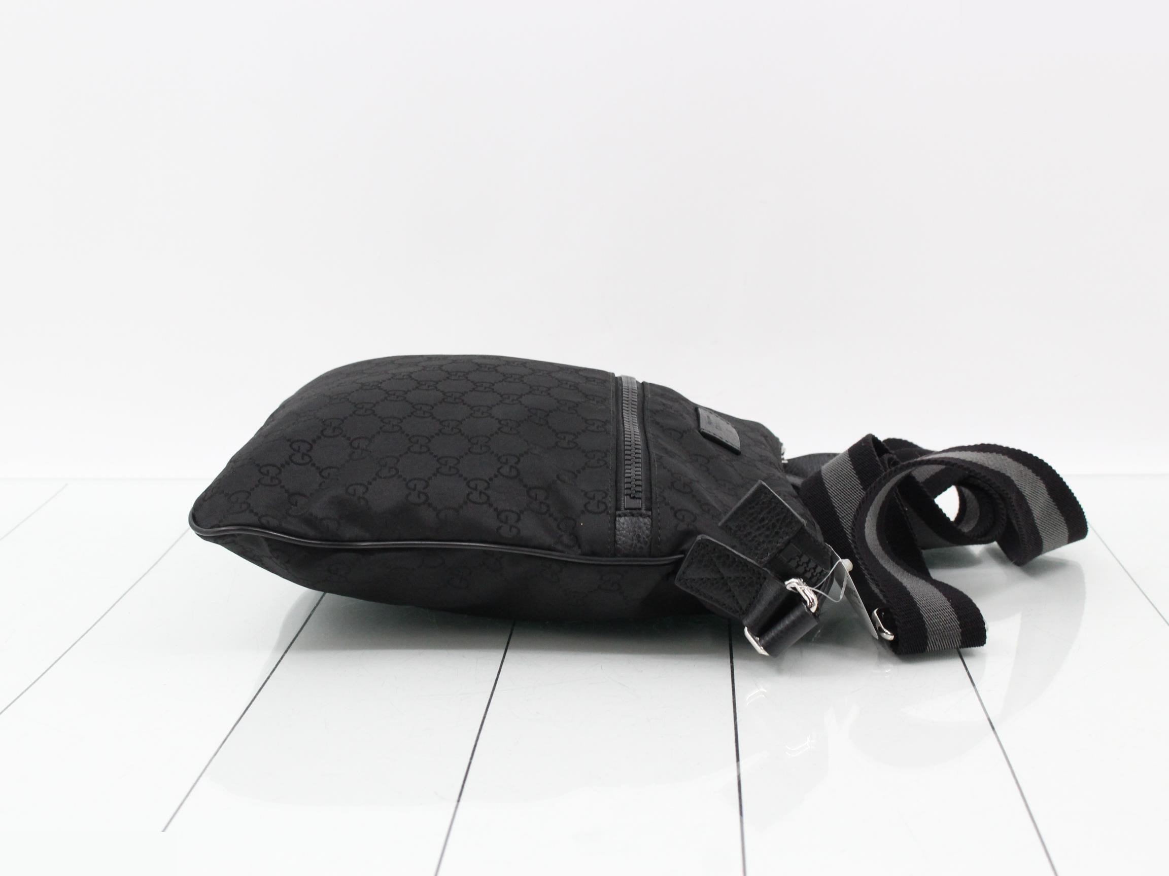 GG Canvas (Bag) - Shoulder Bag — view 3