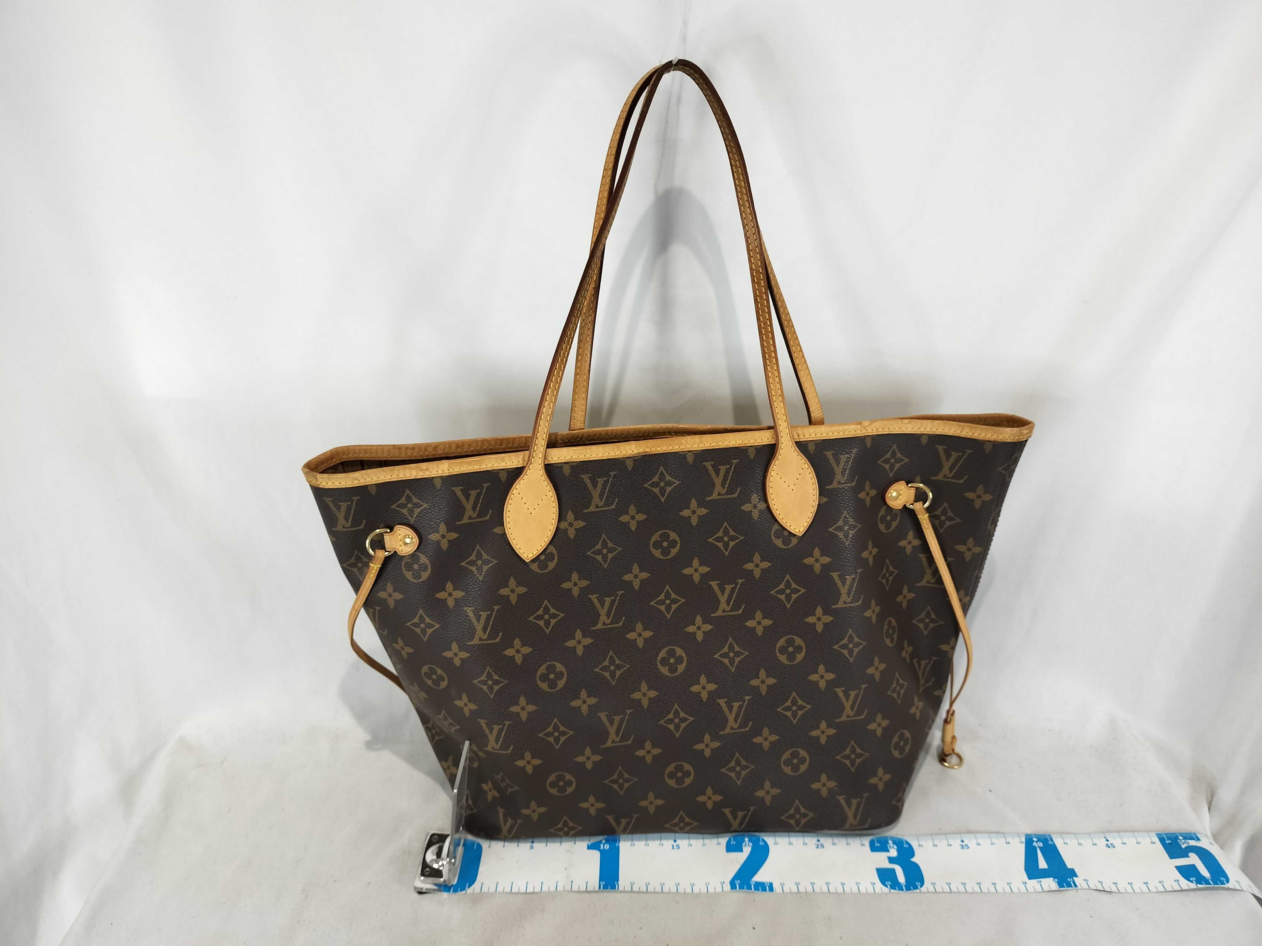Monogram M40156 Neverfull MM (old model) tote bag — view 3