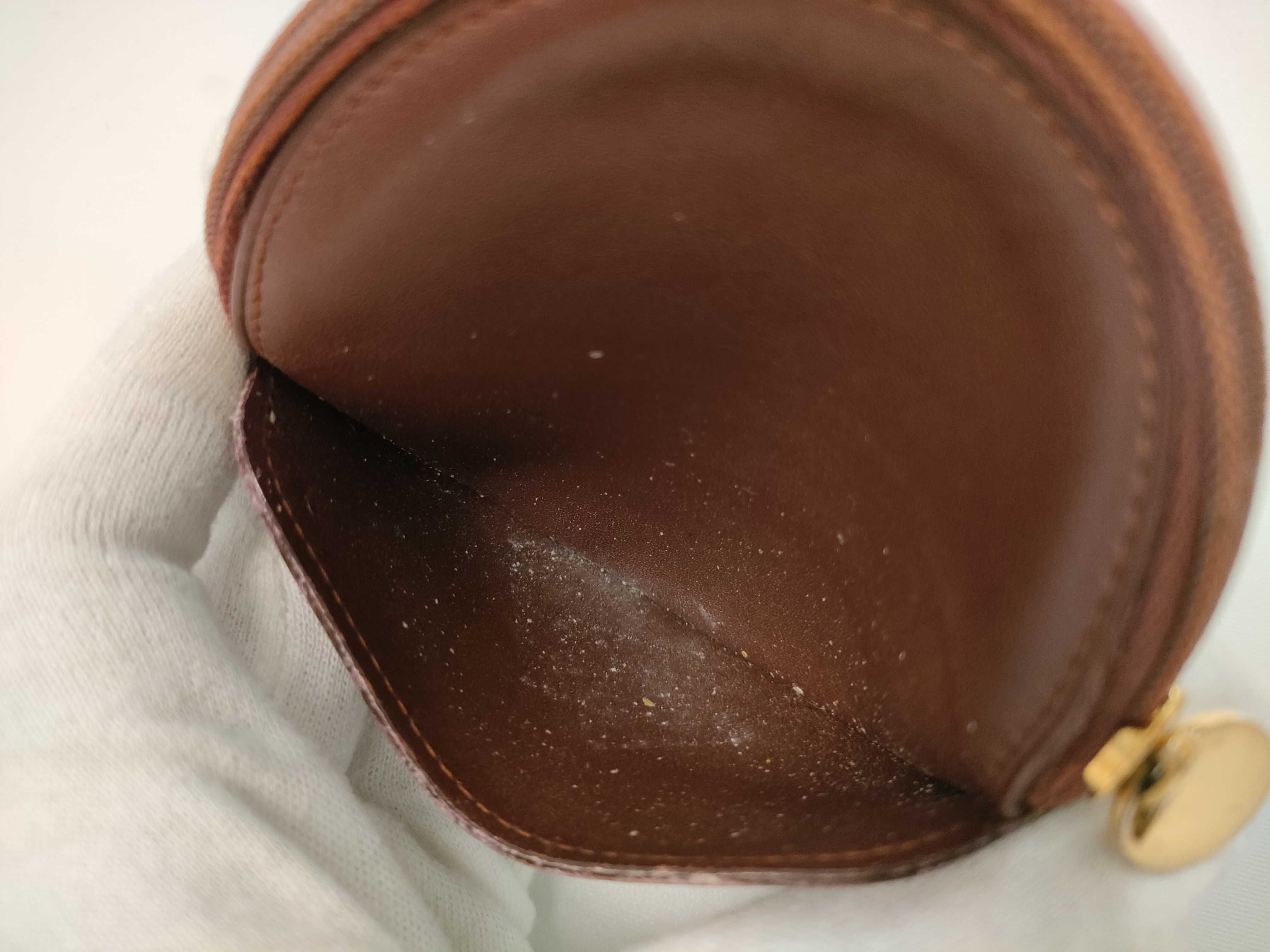 coin case — view 2