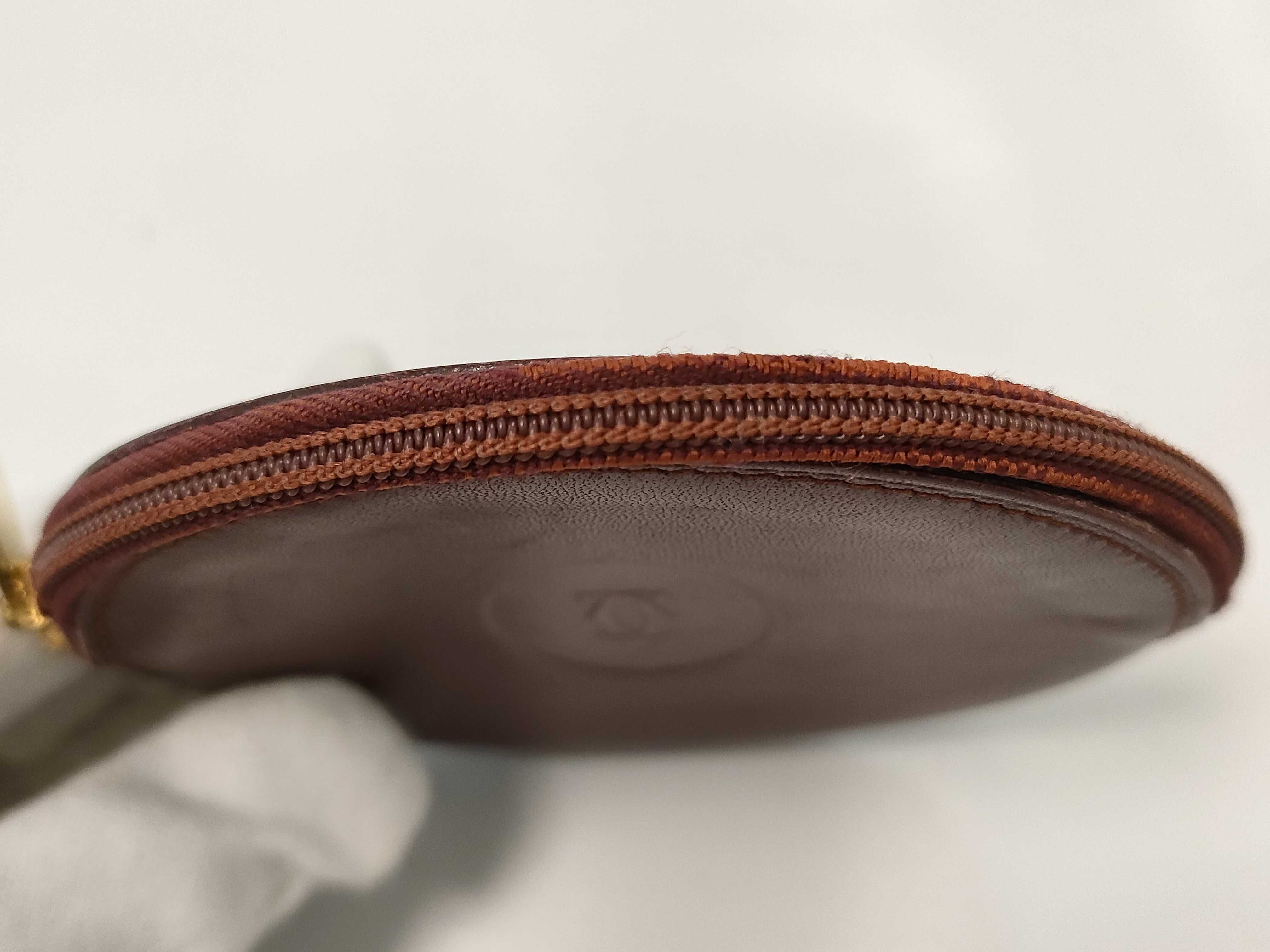 coin case — view 11