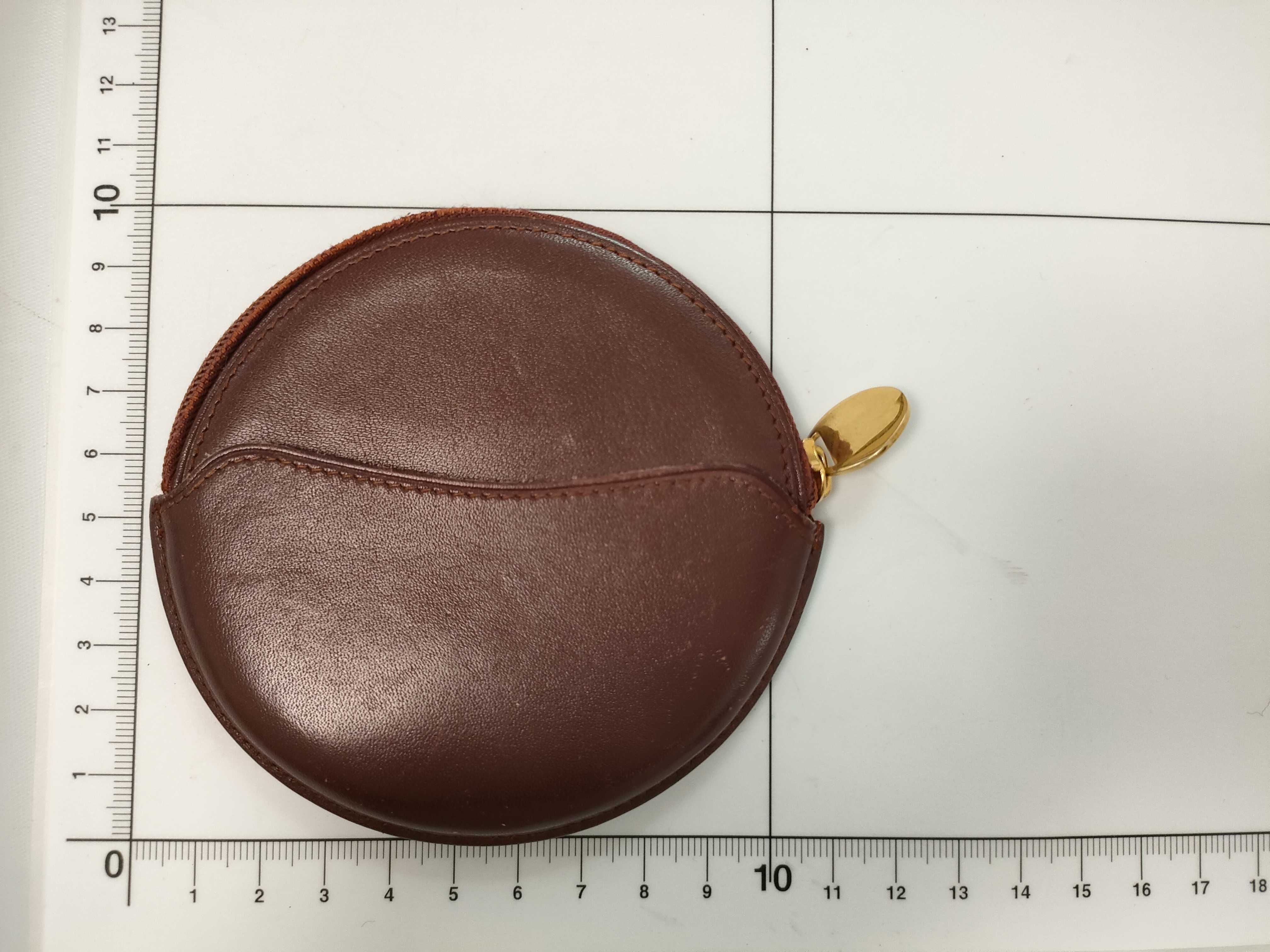 coin case — view 10