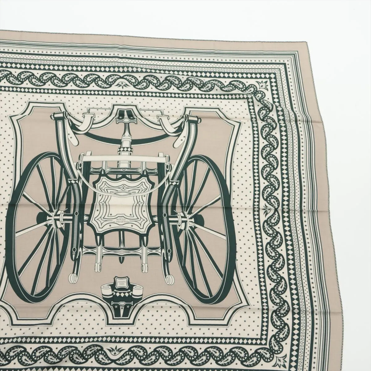 Carre Geant LES ROUES DE PHAETON four-wheeled carriage wheel stole, cashmere x silk, beige x green. Shows wear, — view 3