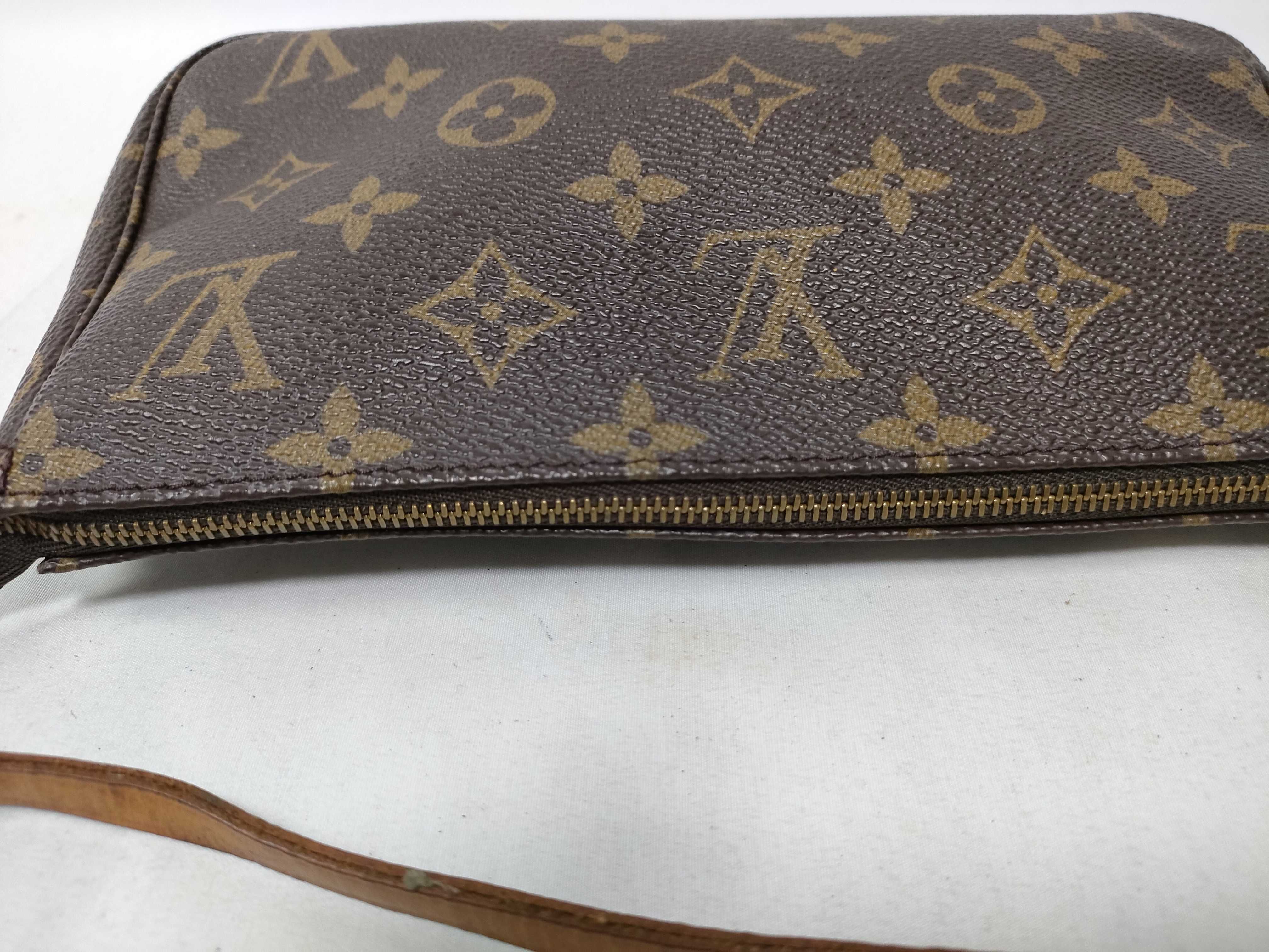 Monogram Louis Vuitton Monogram Accessoire Pouch — view 12