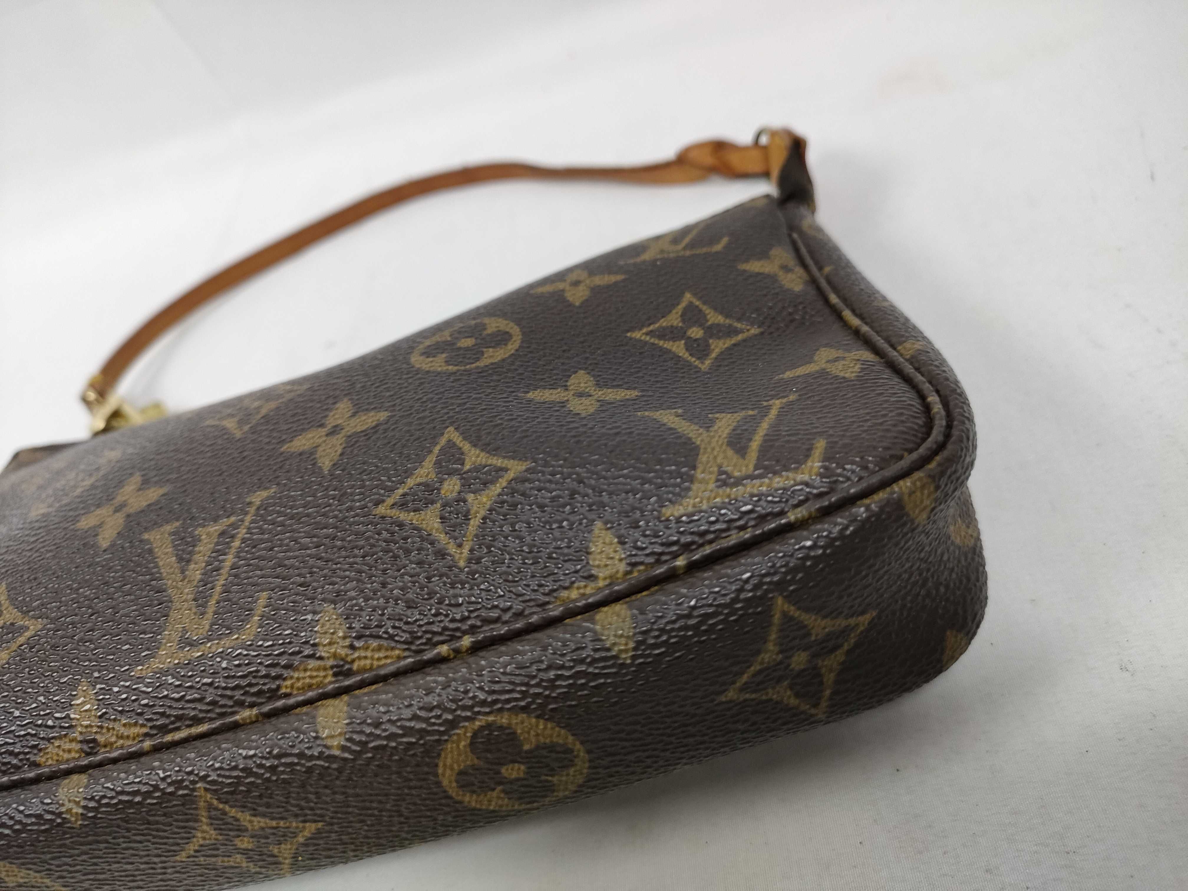 Monogram Louis Vuitton Monogram Accessoire Pouch — view 4