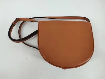 shoulder bag, brown.