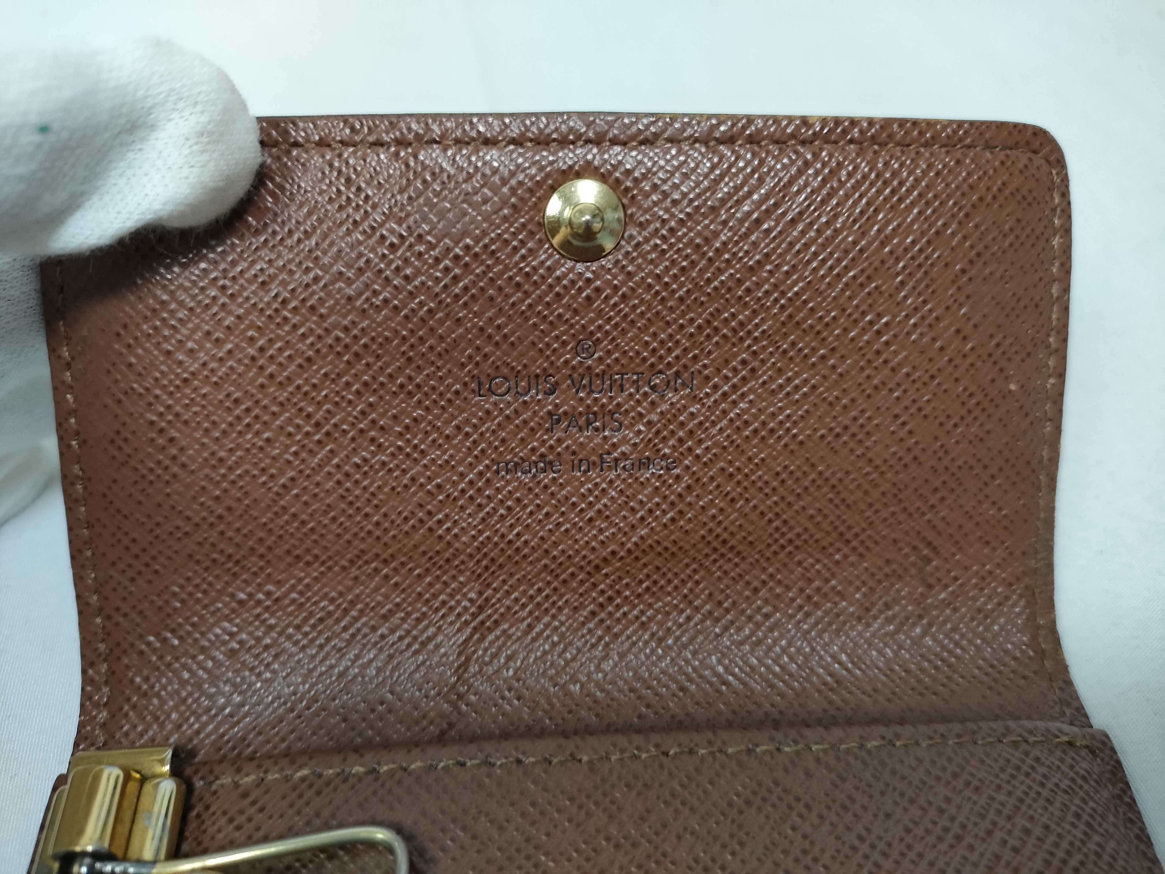 Monogram Vuitton Key Case — view 10