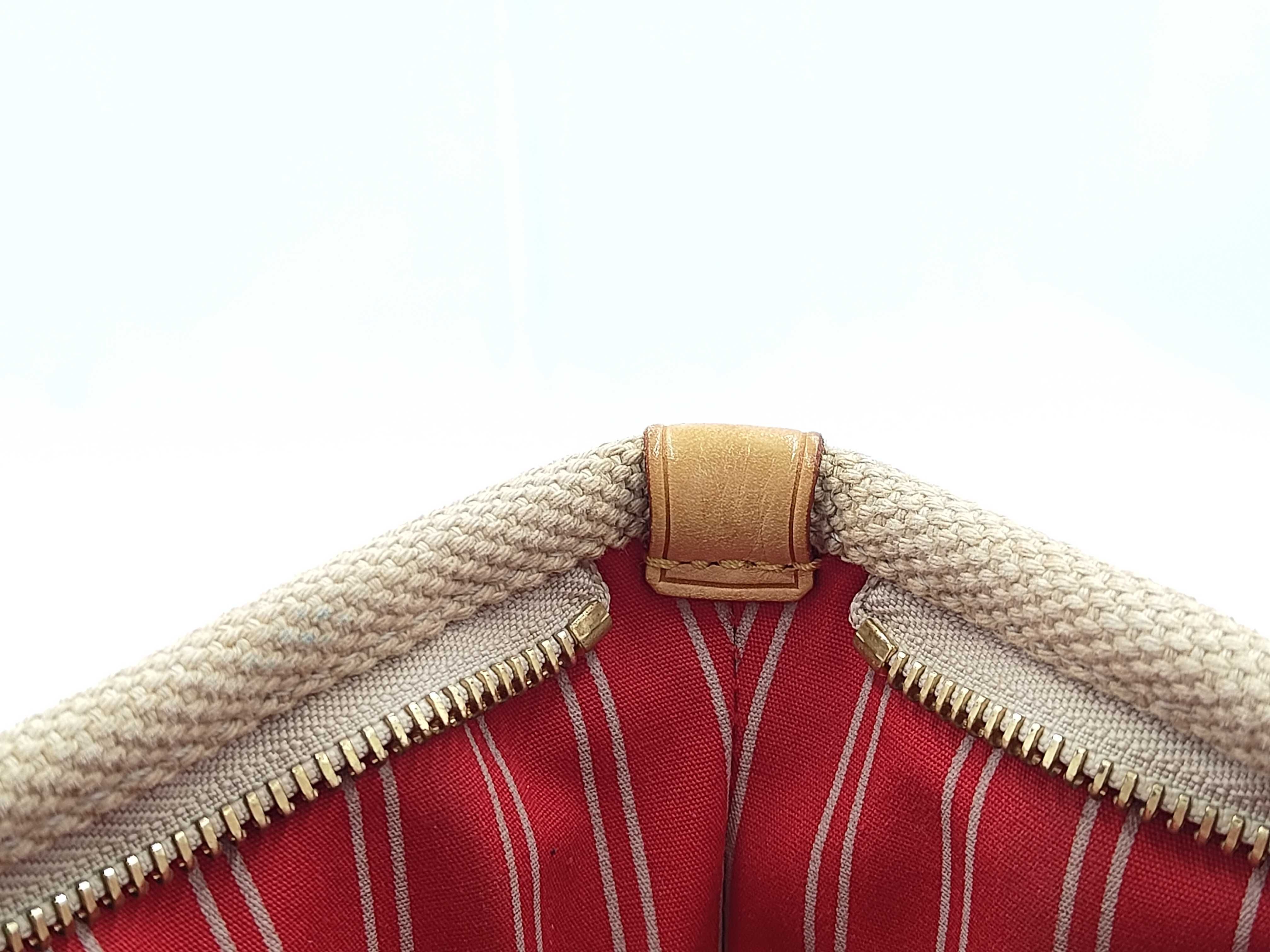 Antigua Cabas MM Handbag — view 7