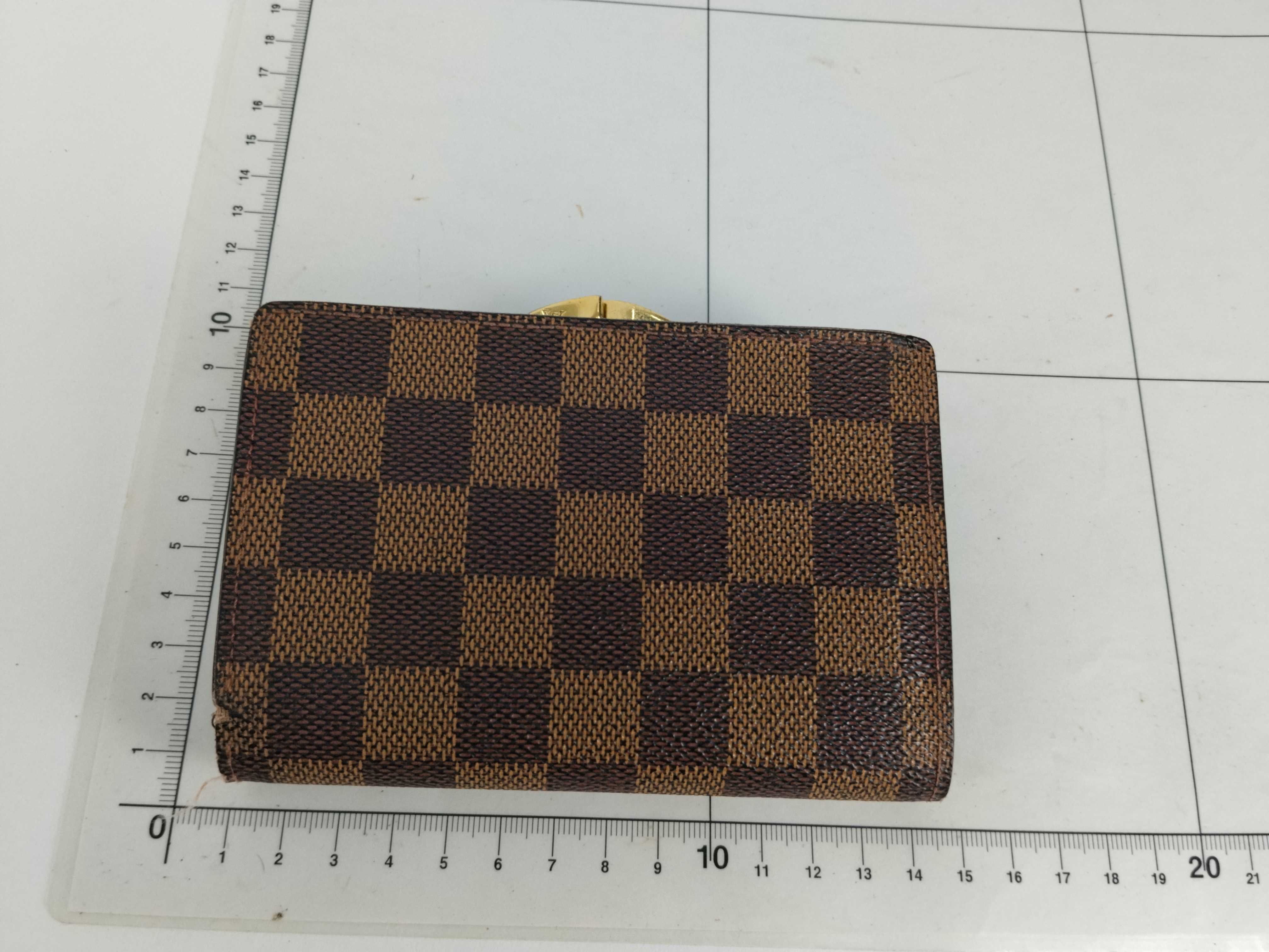 Damier Louis Vuitton Viennois Damier Wallet — view 2