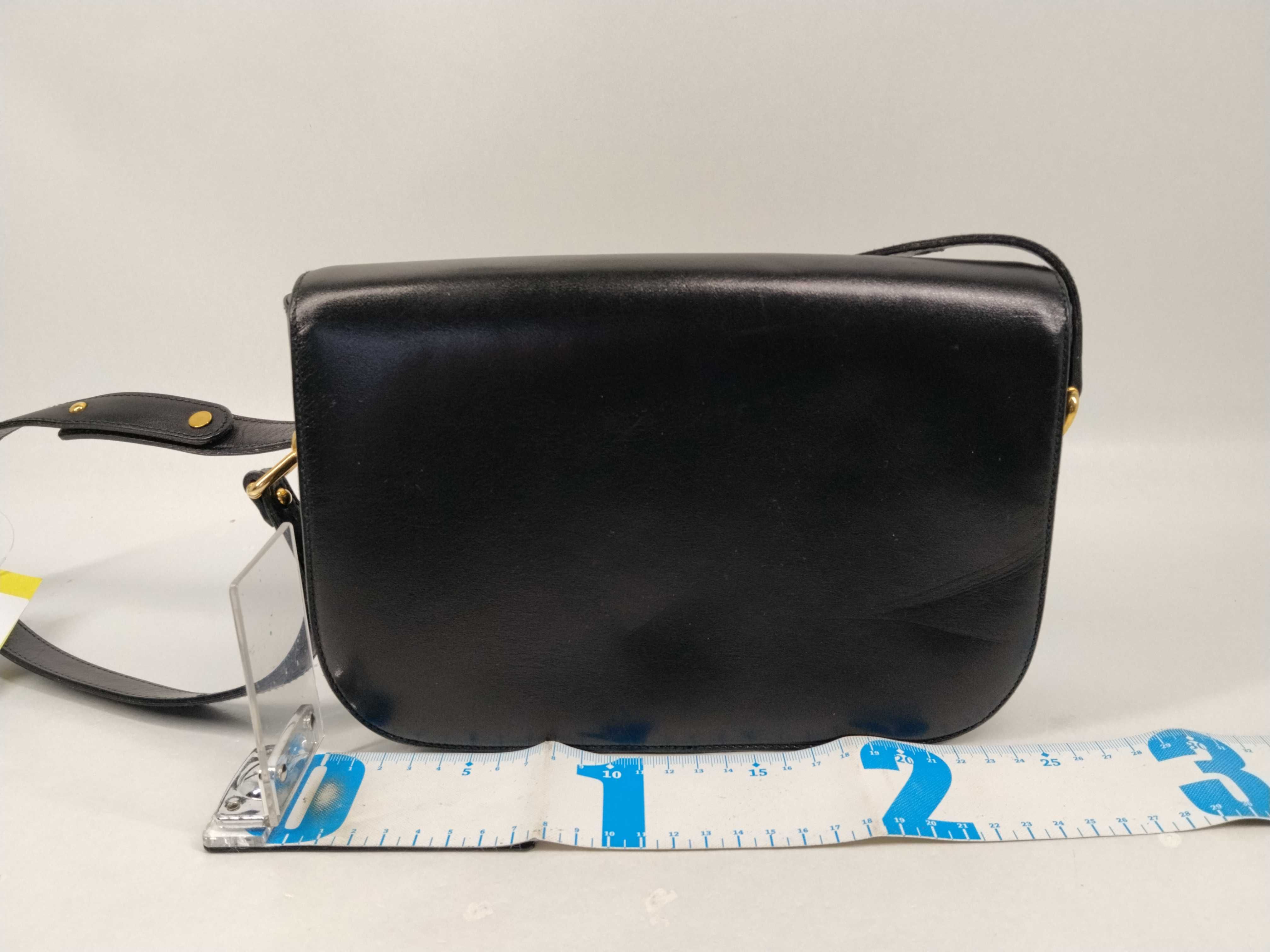 Old Interlocking G Shoulder Bag — view 2