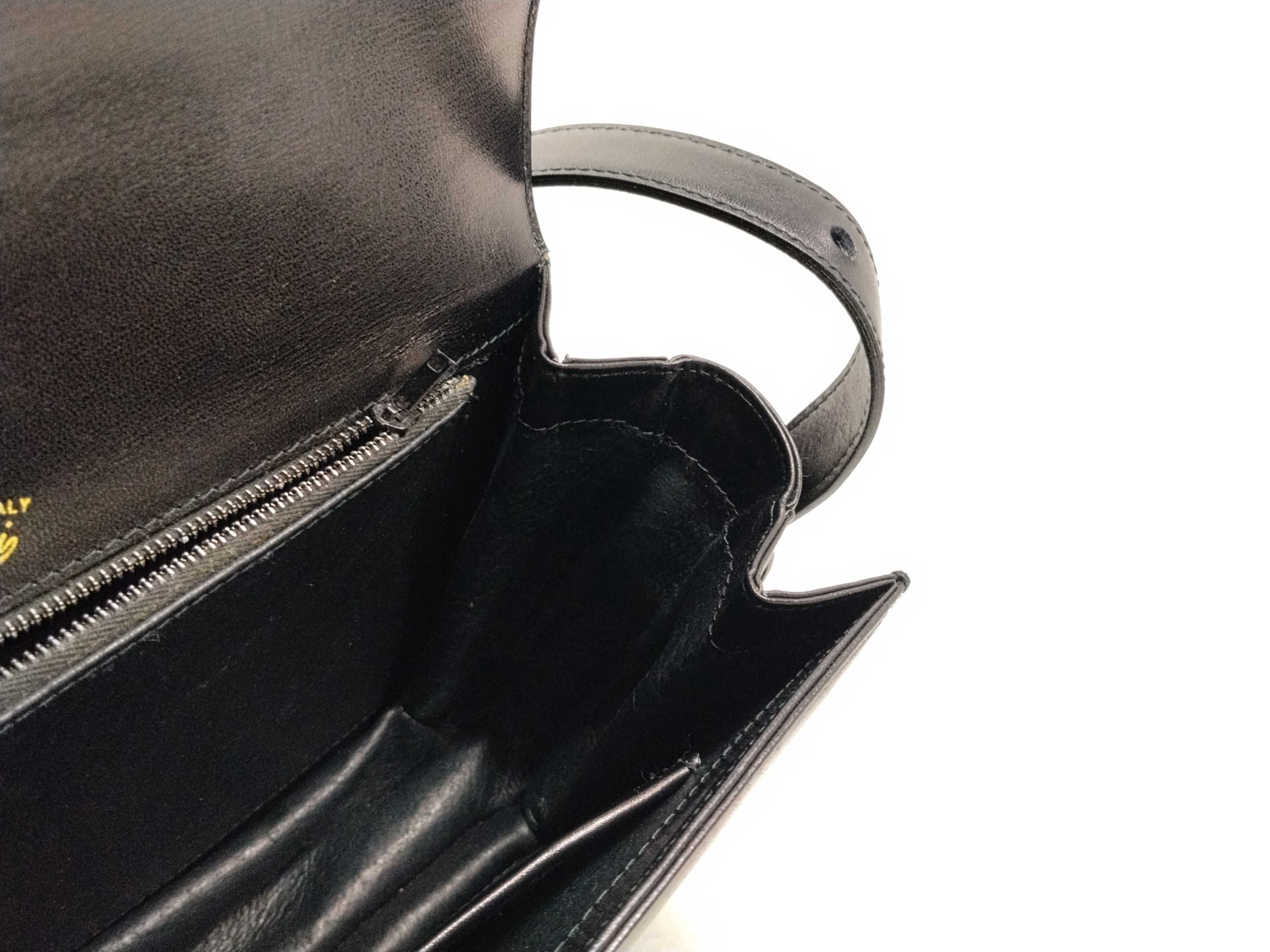 Old Interlocking G Shoulder Bag — view 11