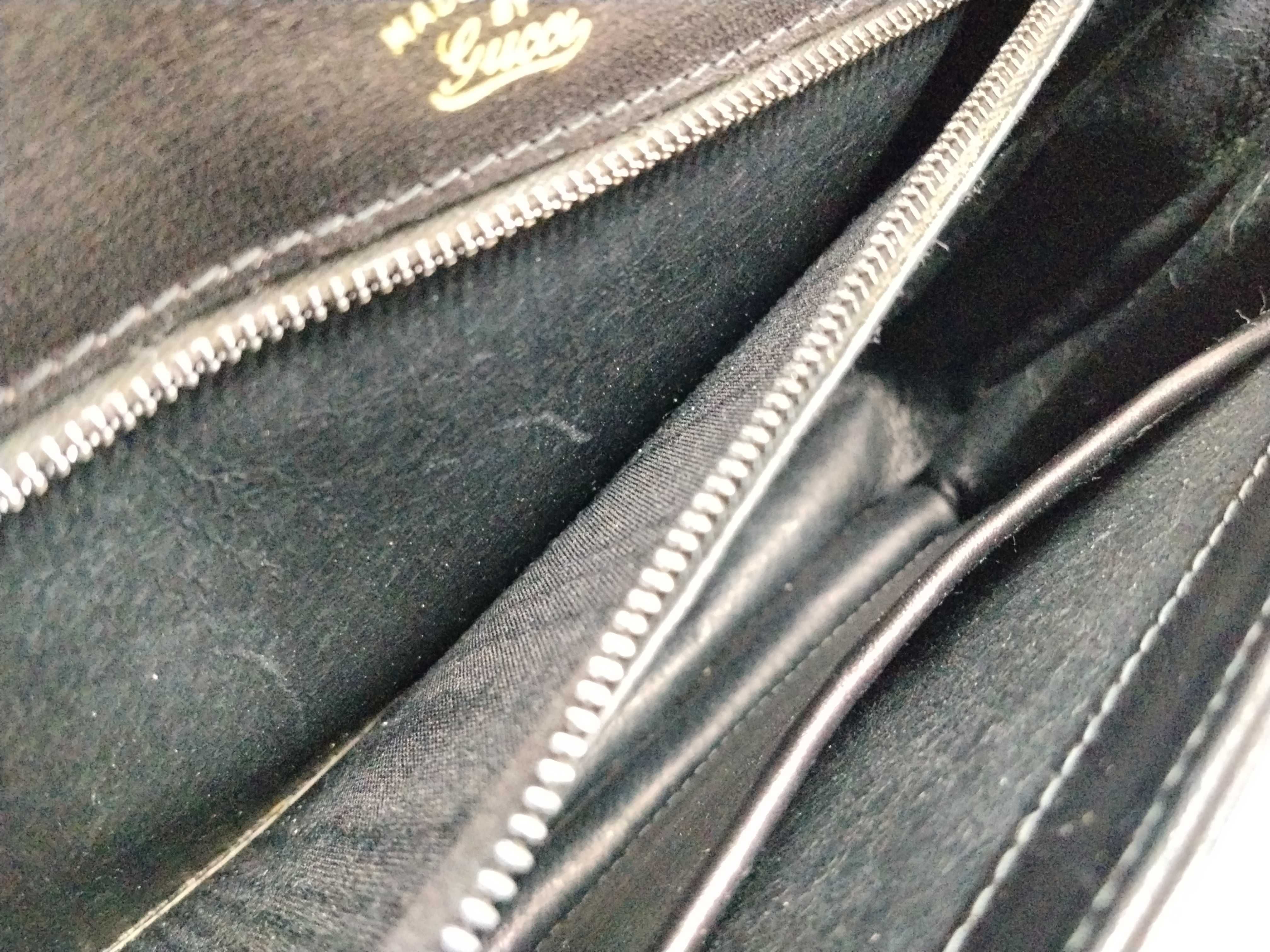 Old Interlocking G Shoulder Bag — view 13