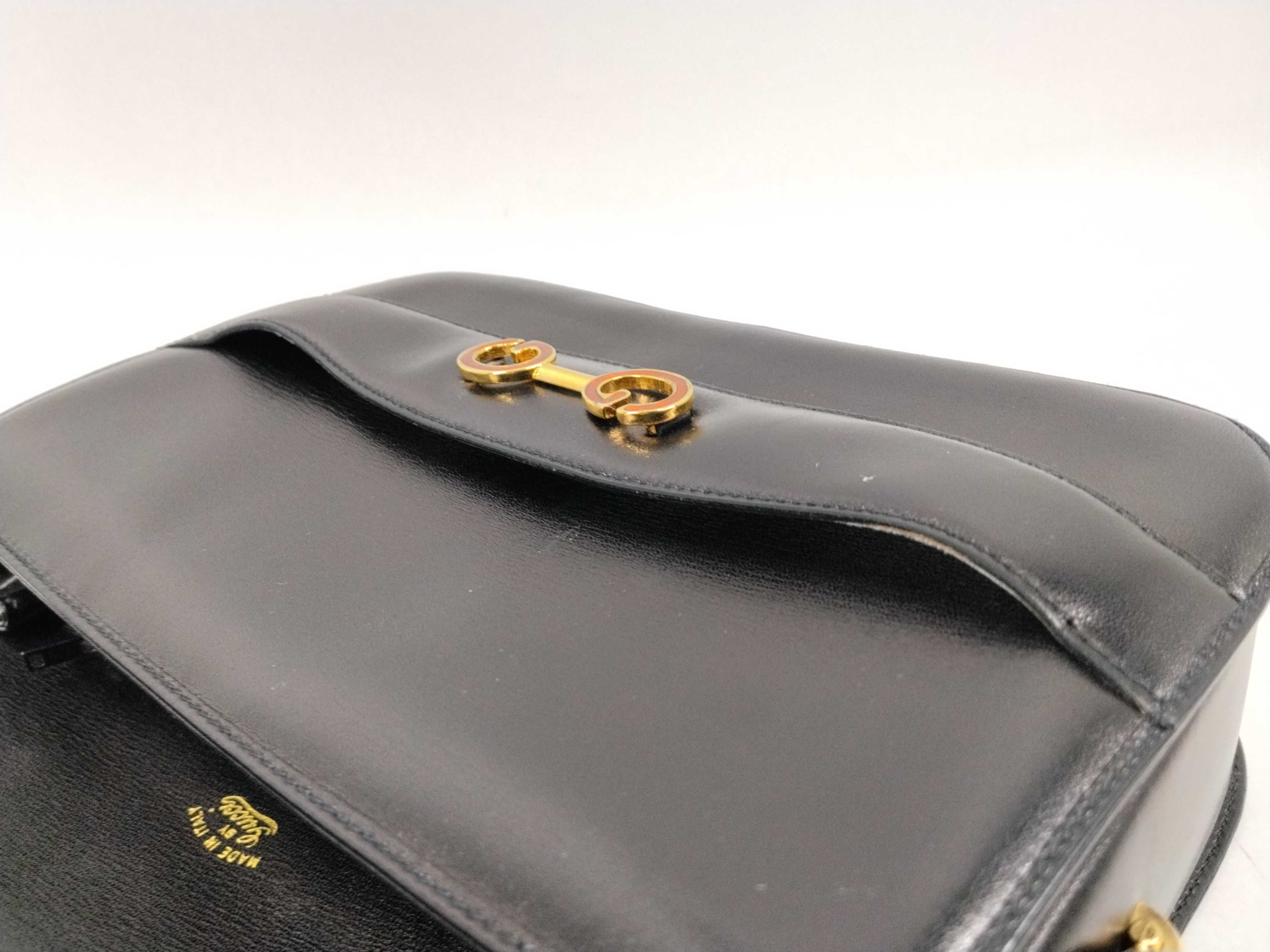 Old Interlocking G Shoulder Bag — view 9