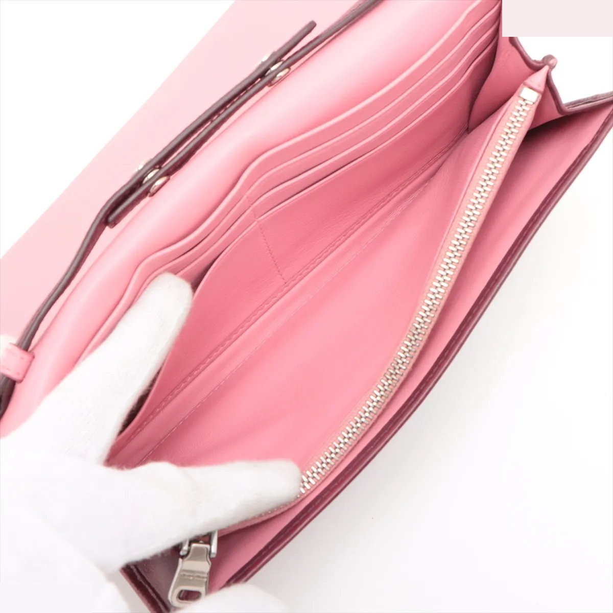Matelassé Chain Wallet Shoulder Bag — view 6