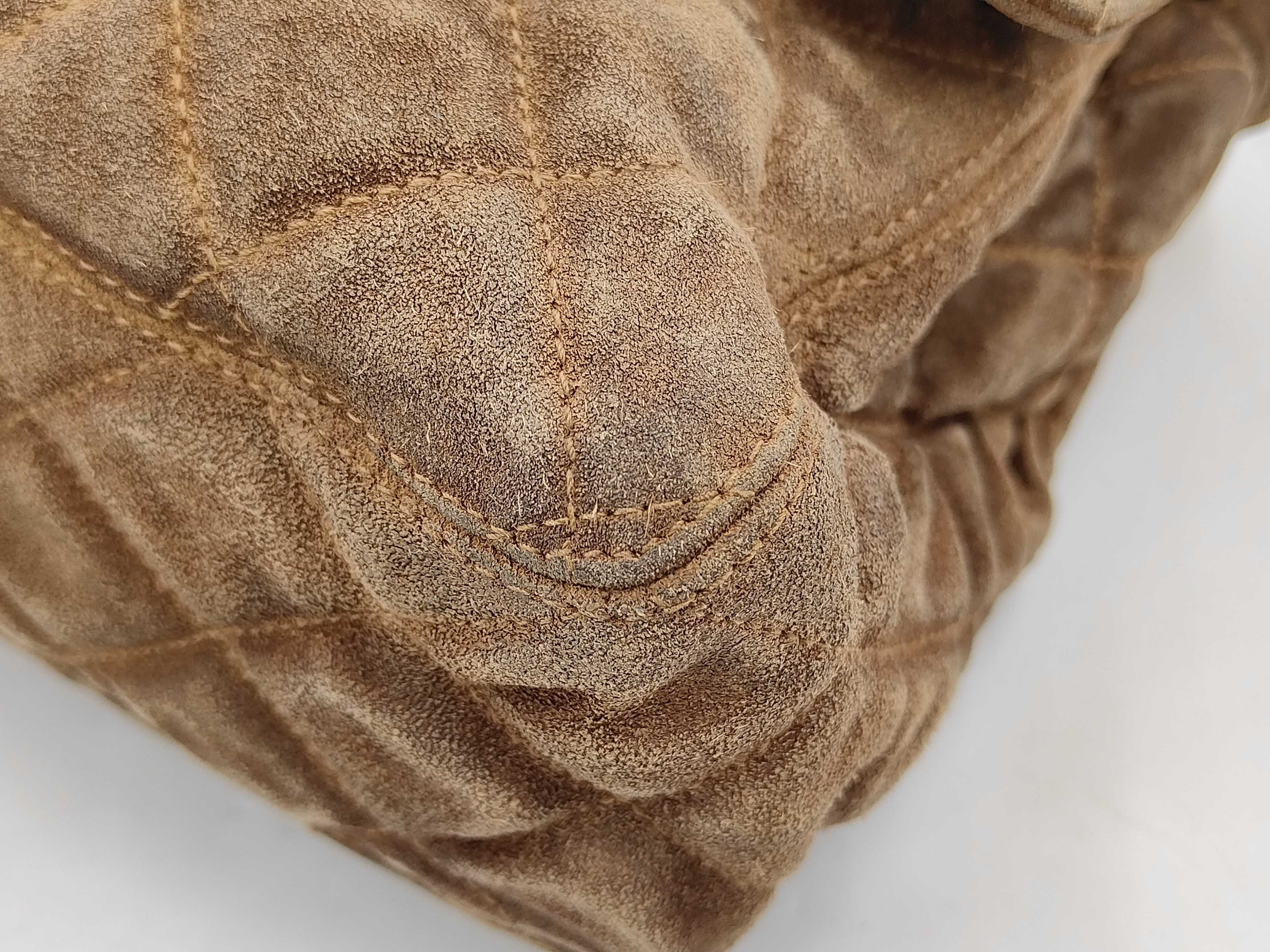 Matelassé Suede One-Shoulder Bag with Coco Mark Sticker and Dust Bag. — view 7