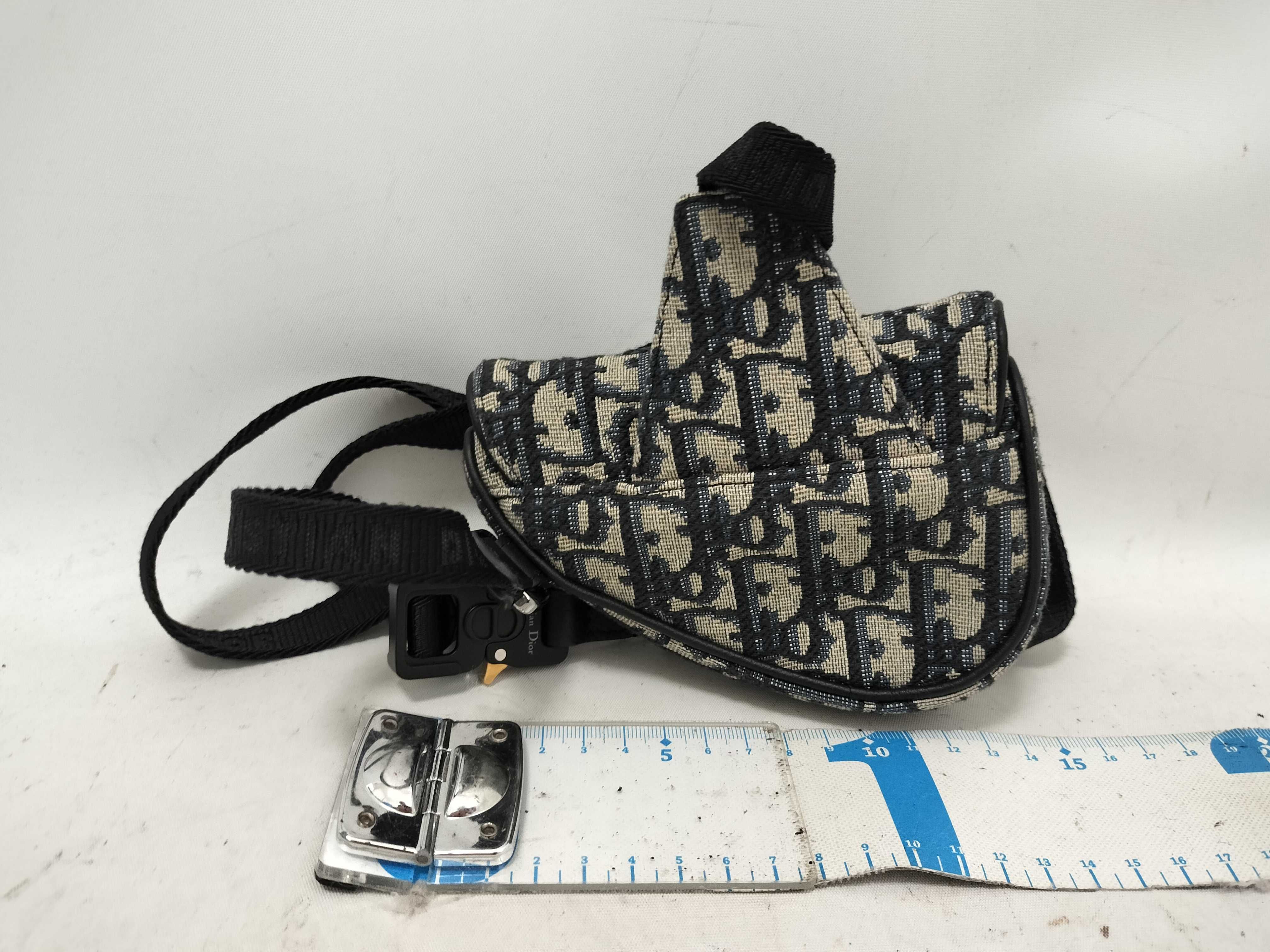 Trotter Mini Saddle Bag Shoulder Bag — view 2