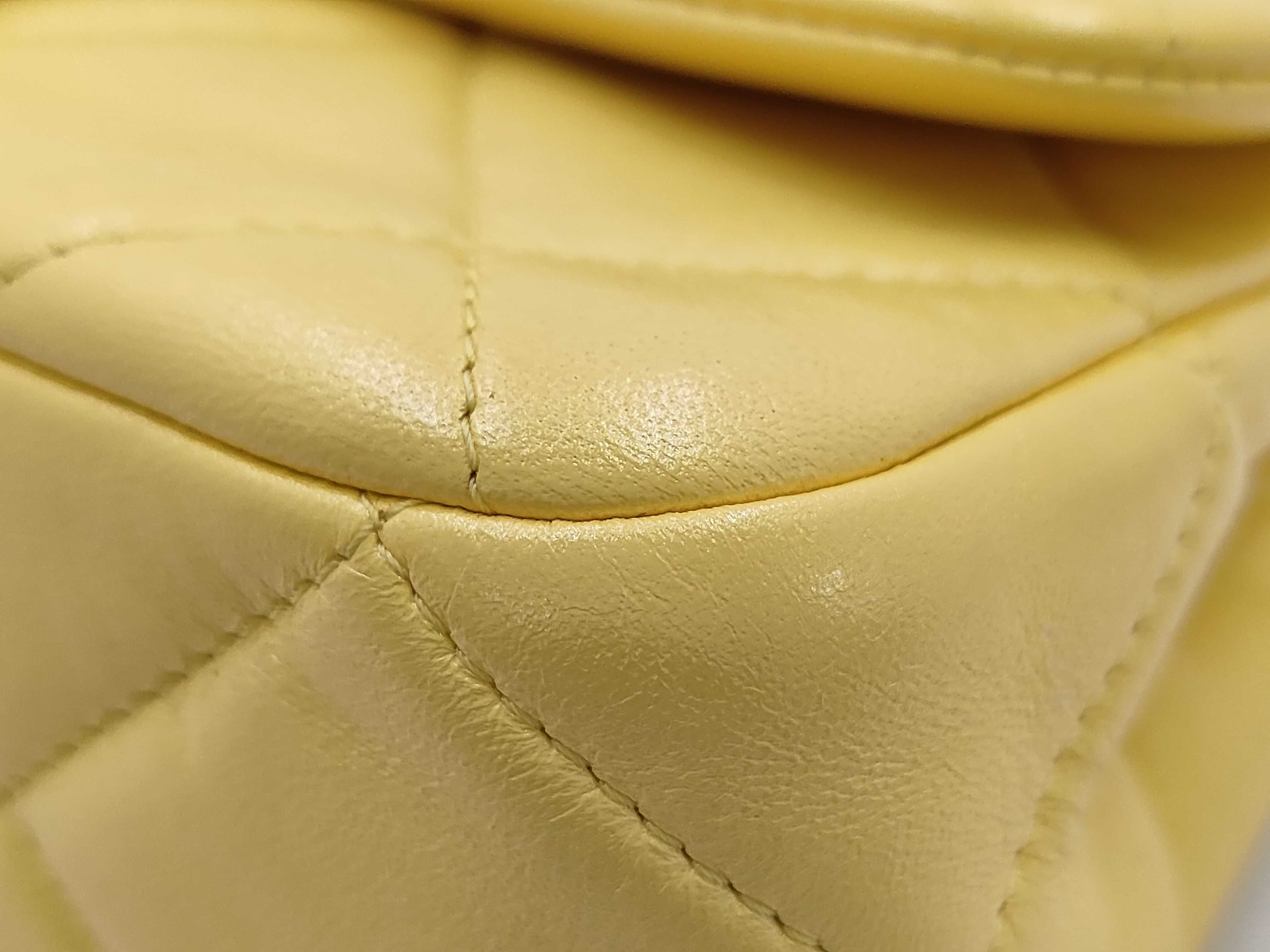 Matelasse Chain Shoulder Lamb Metallic Yellow Shoulder Bag — view 4