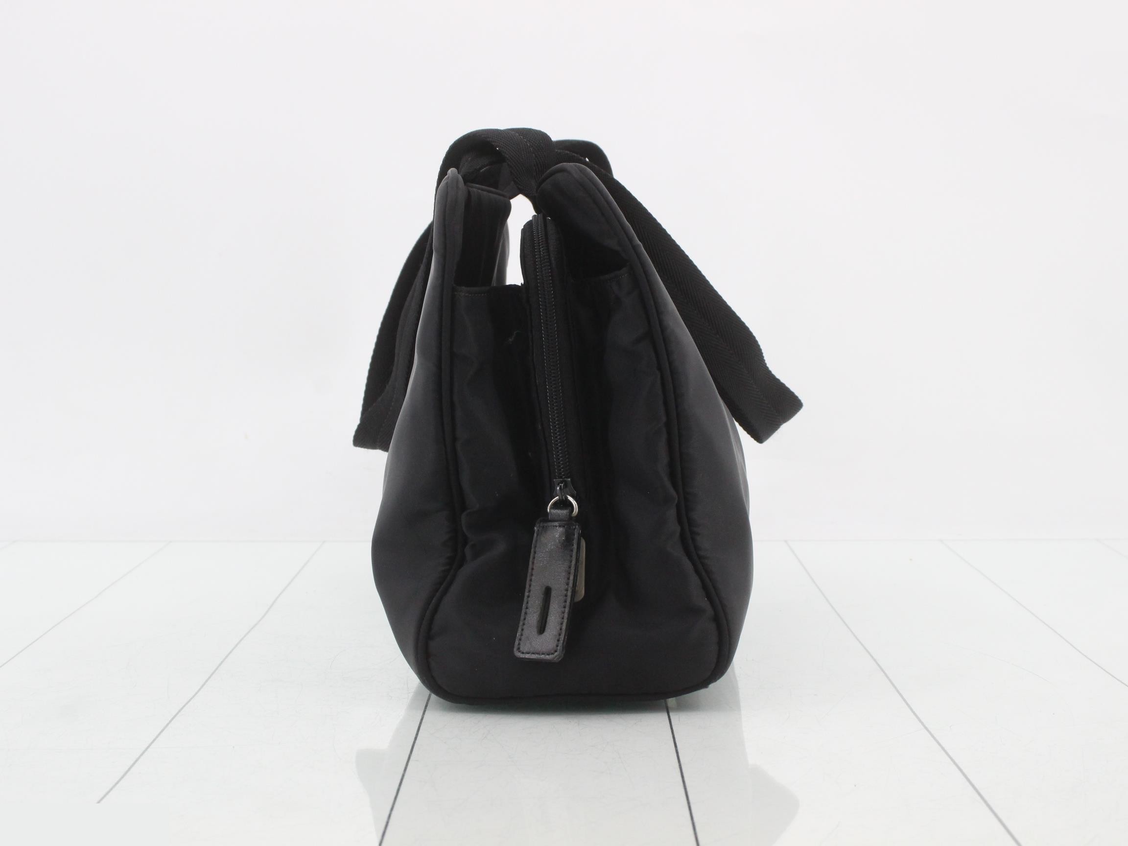 tote bag, nylon, triangular plate, black. — view 4