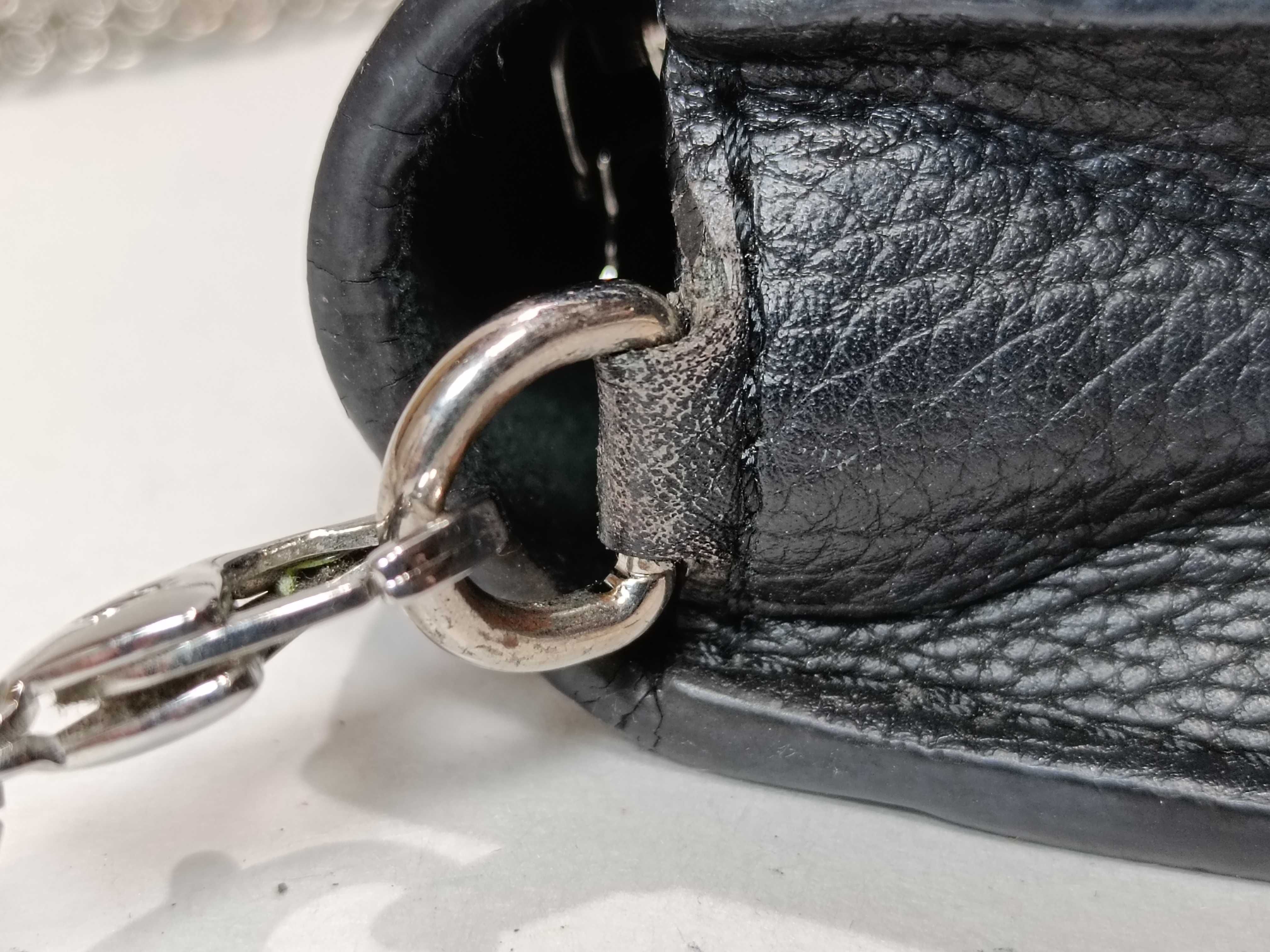 Taurillon Leather M63471 Pochette Lockme Chain Shoulder Bag — view 5